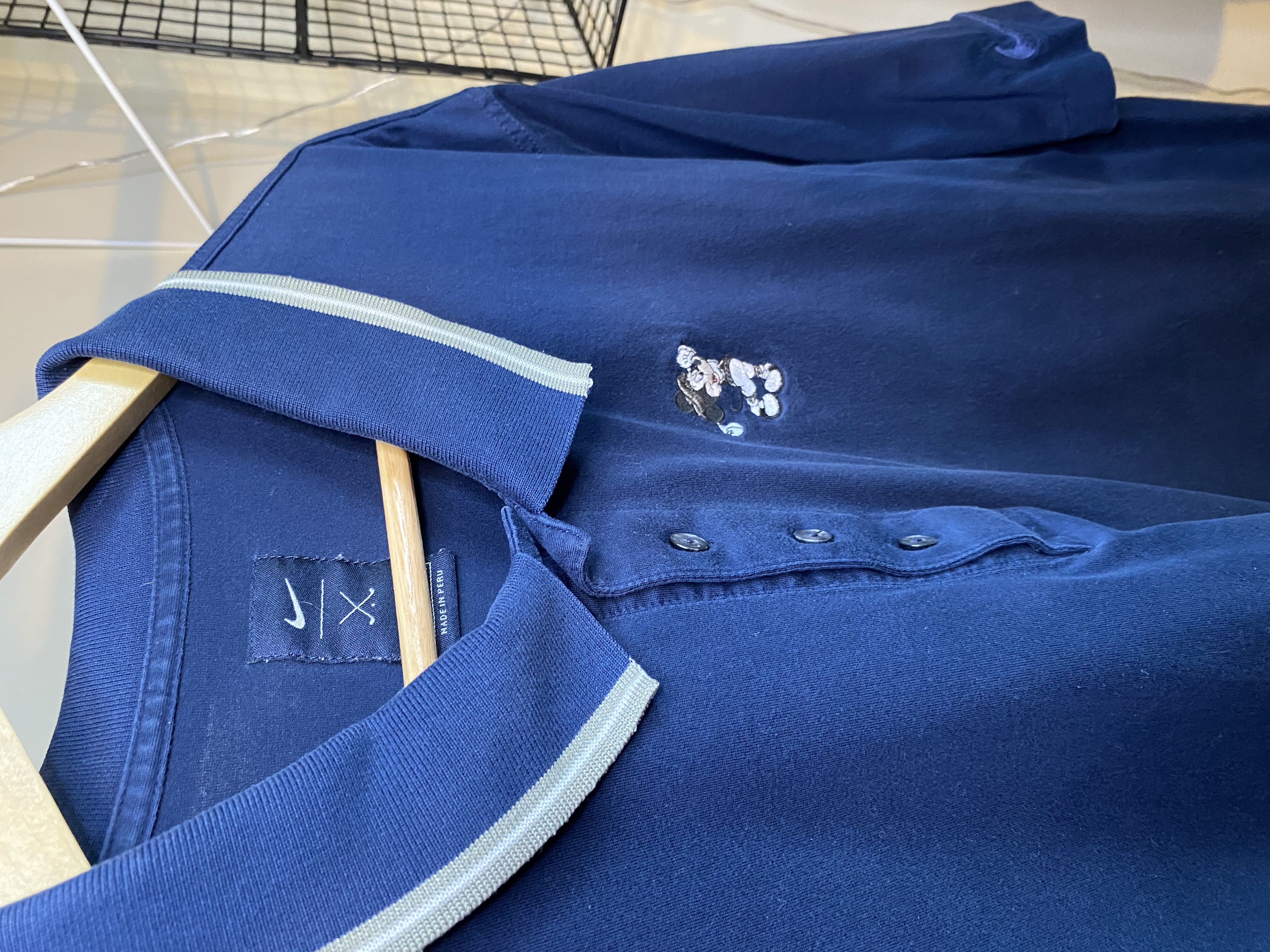Vintage Nike Disney polo (XXL)