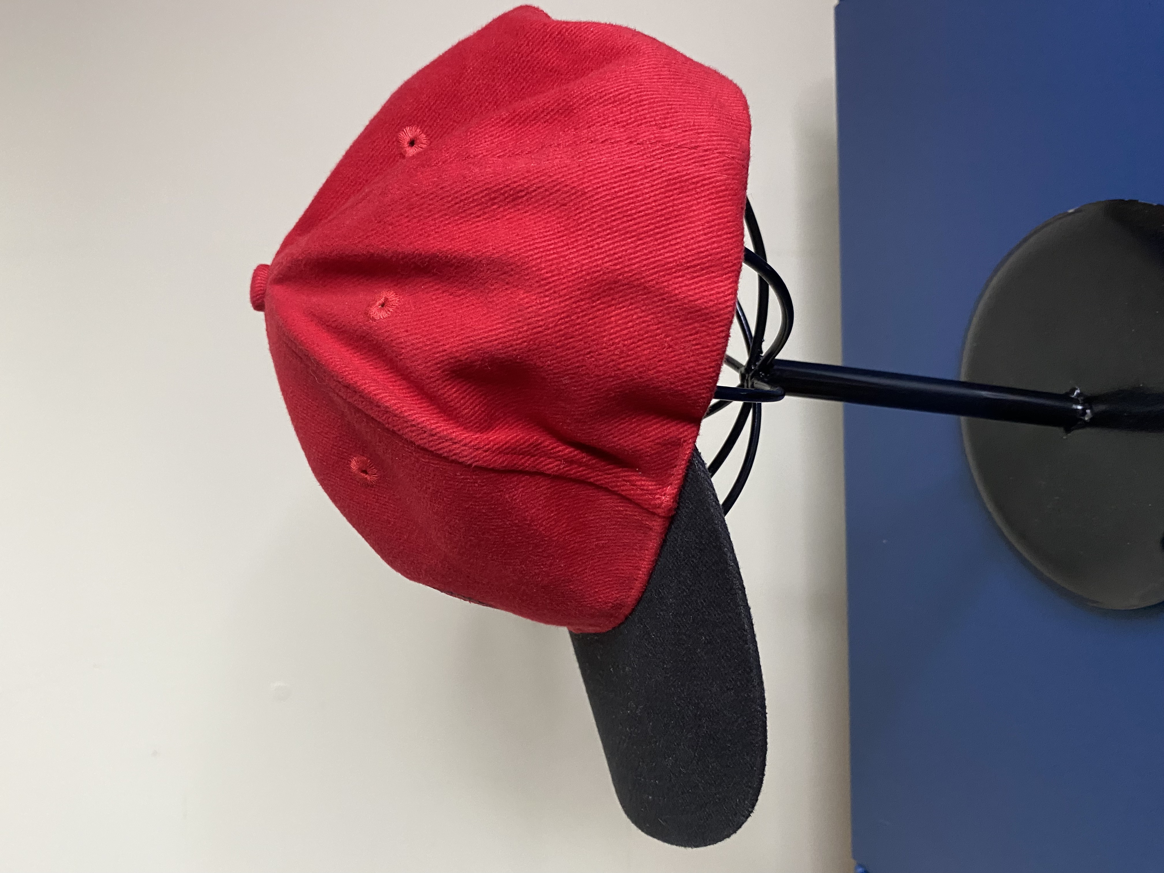 Classic red nike Tiger Woods cap