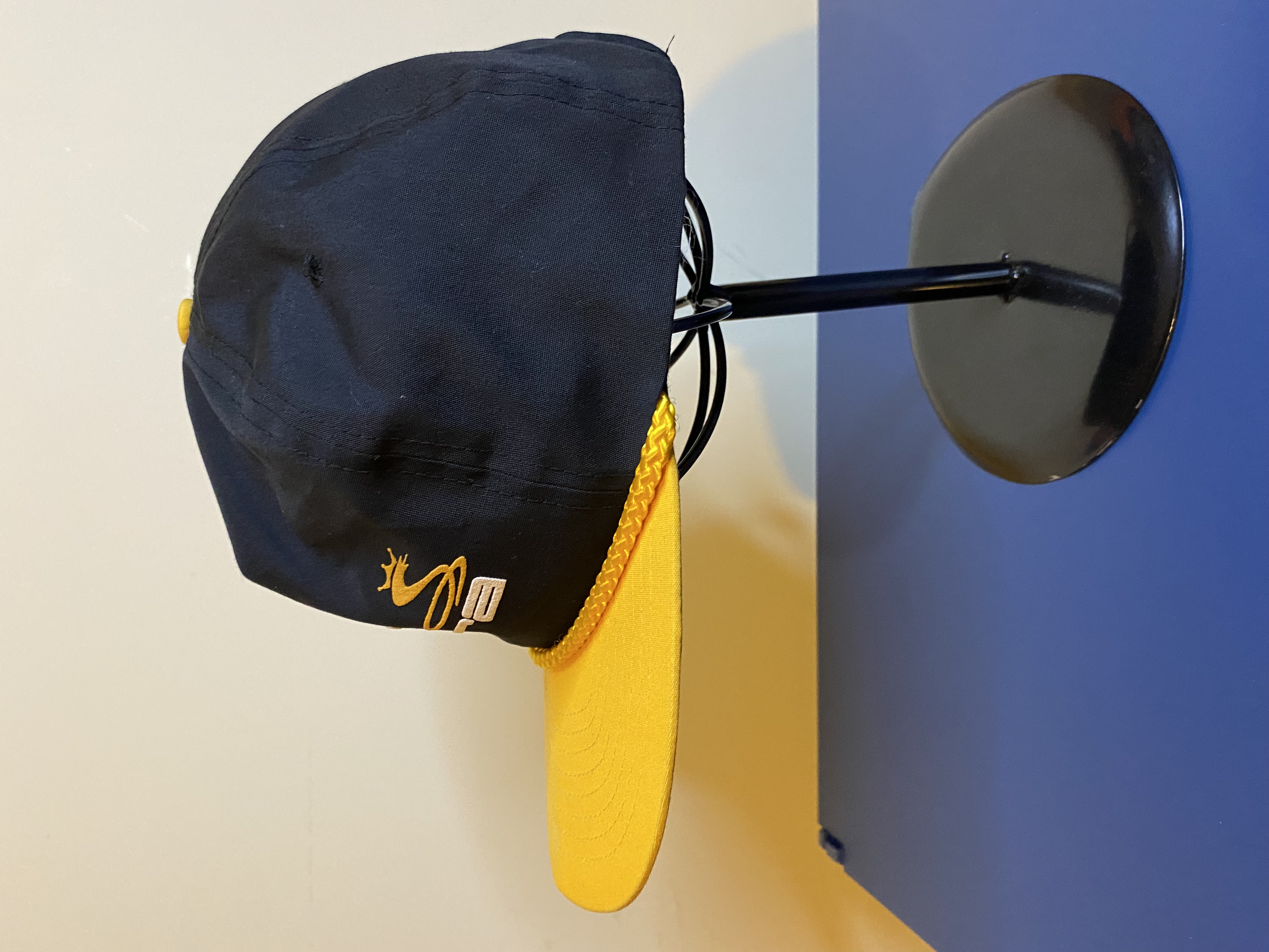 Yellow/black vintage King Cobra cap
