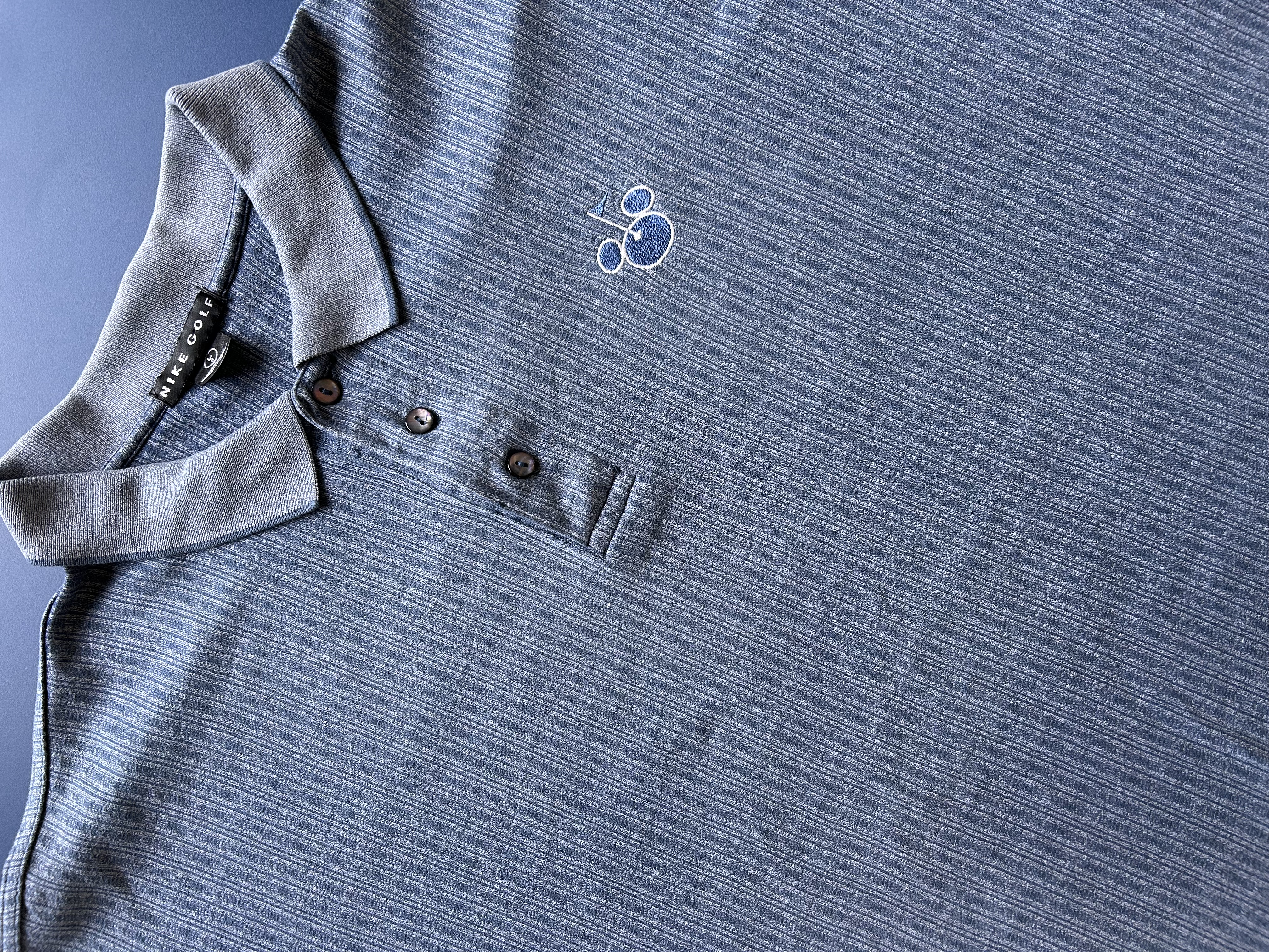 vintage nike disney polo (L)