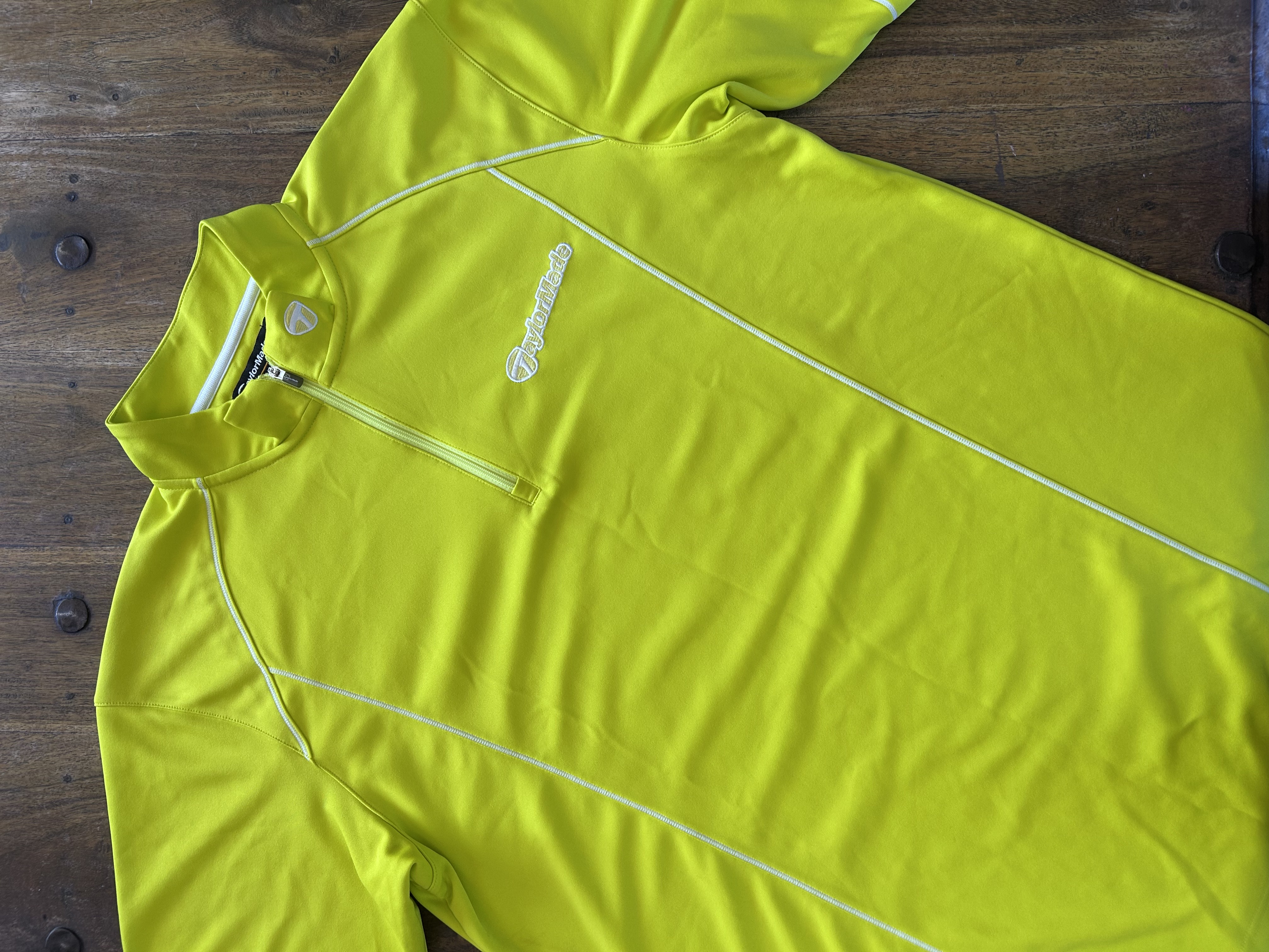 Taylormade JAPAN zip polo/mock (L fits smaller)