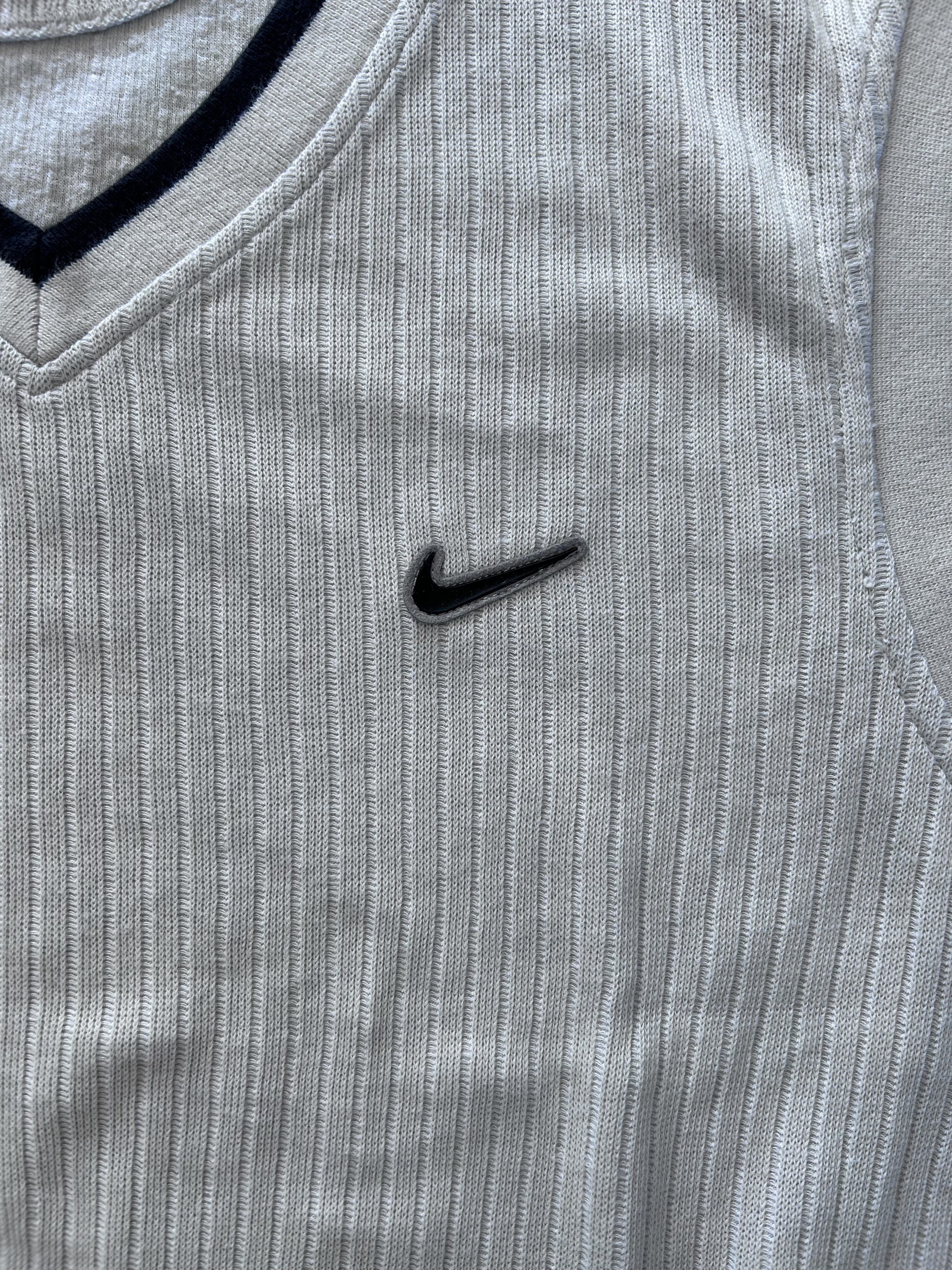 classic nike drip-fit vest (M)
