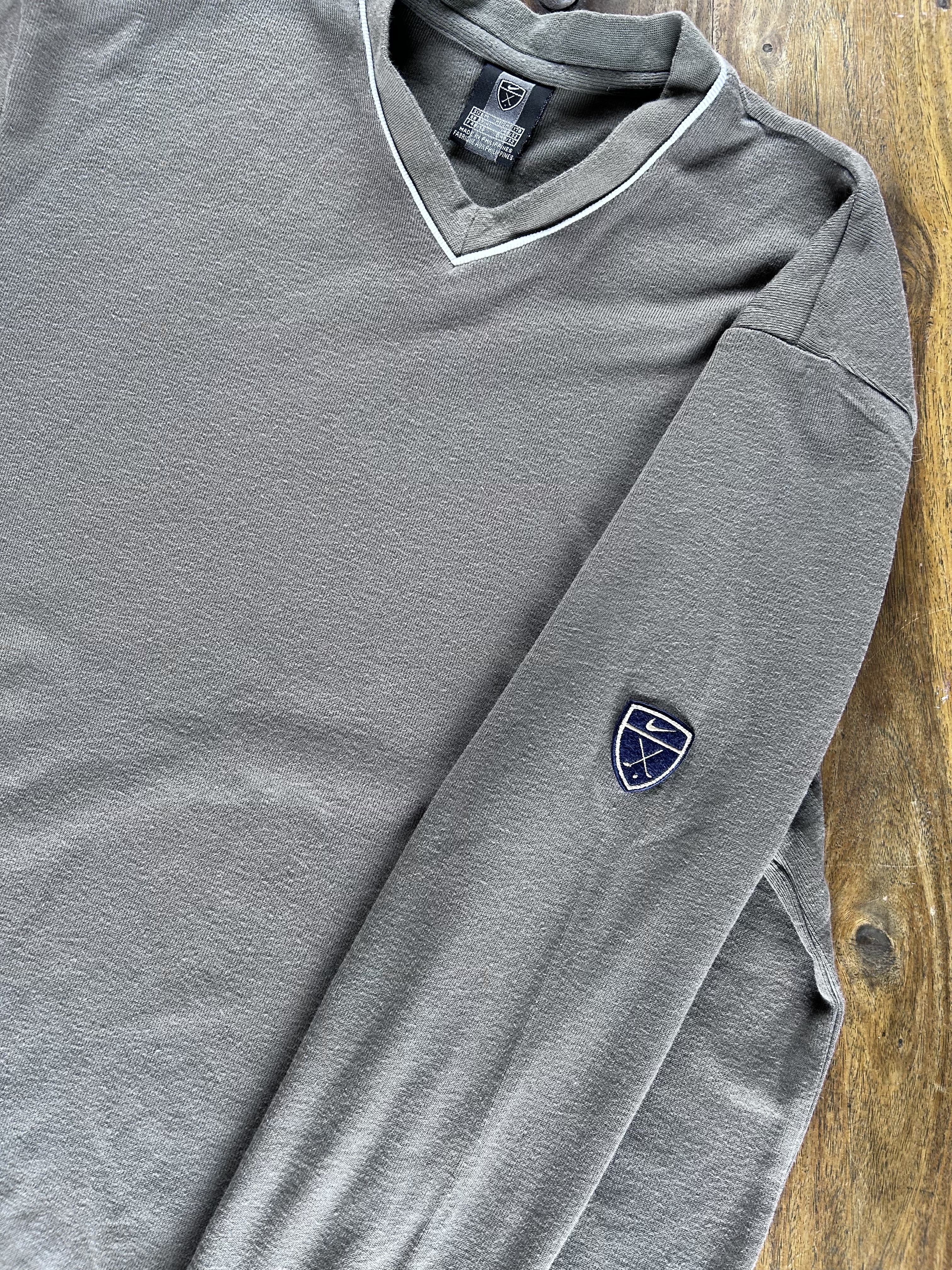 nike golf v-neck jumper (M) 