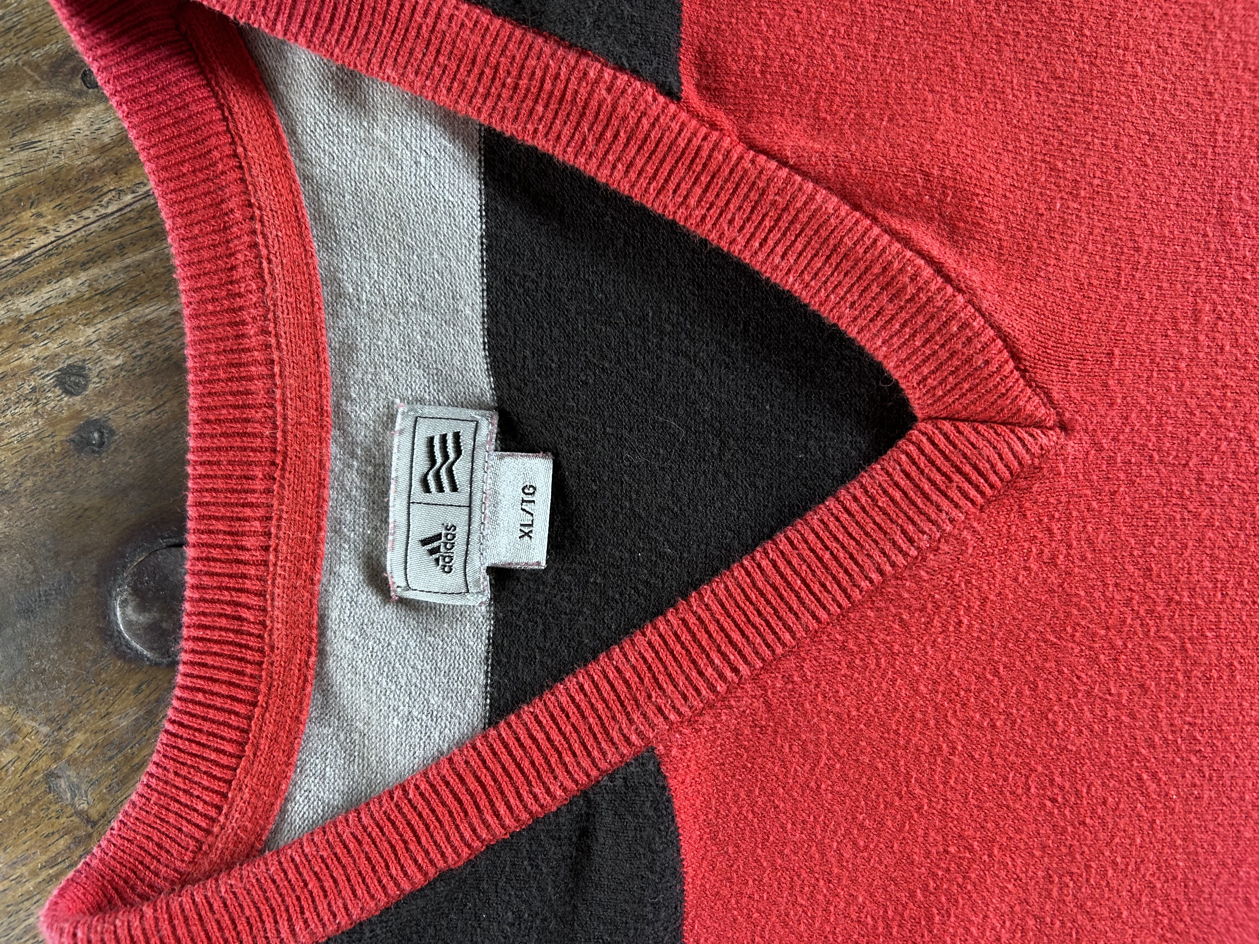colourway adidas wool vest (XL)