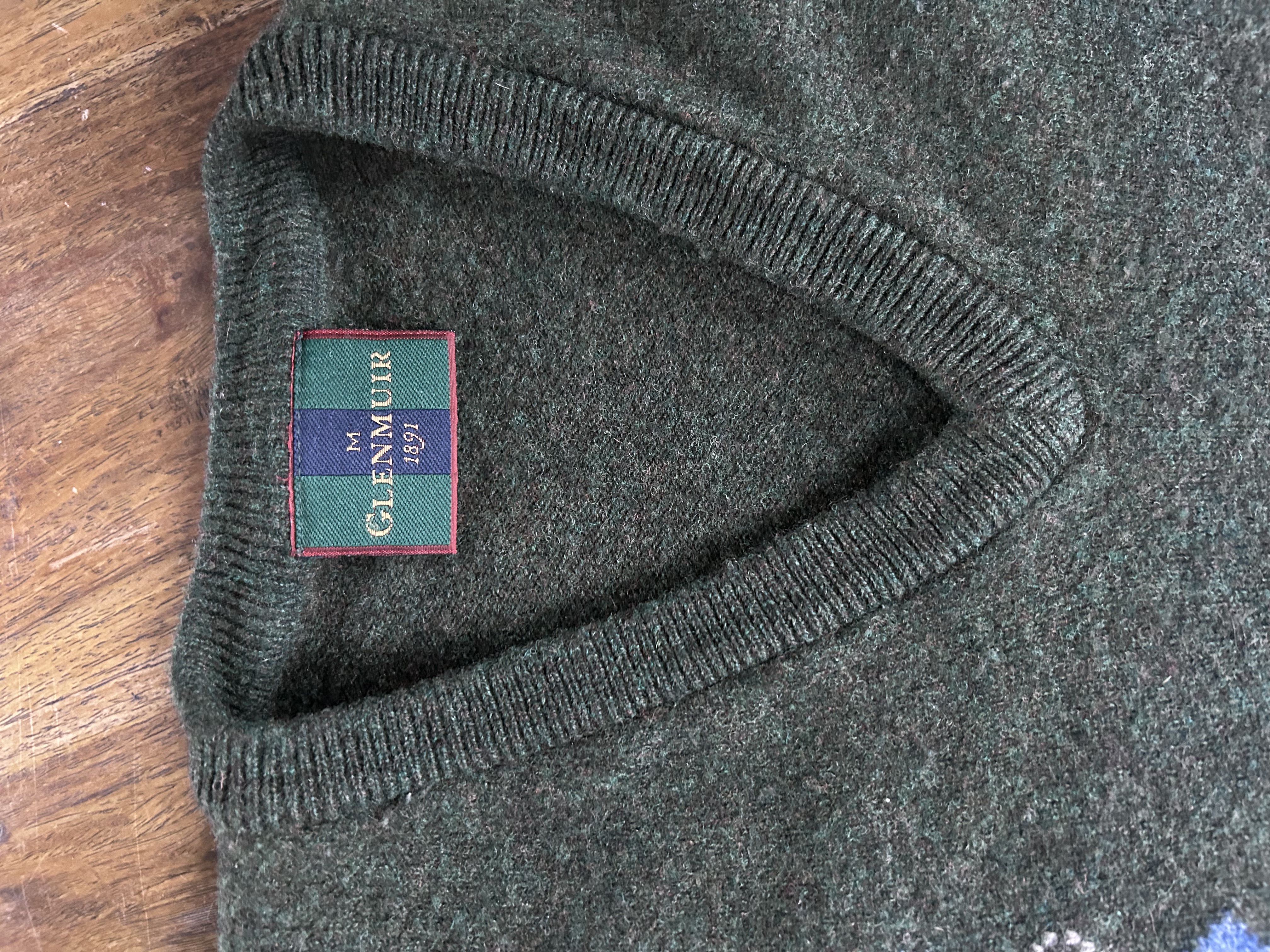 classic Glenmuir jumper (M)