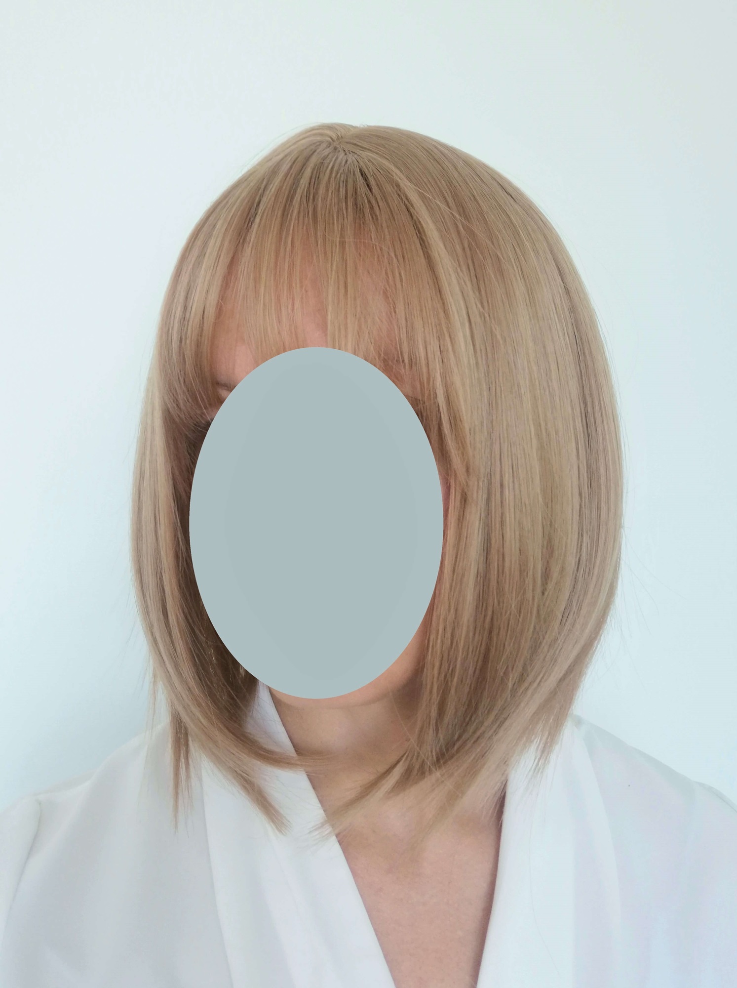 Perukas Nr. 1124(1) šviesiai rudas / gintarinės spalvos, ilgis 33cm