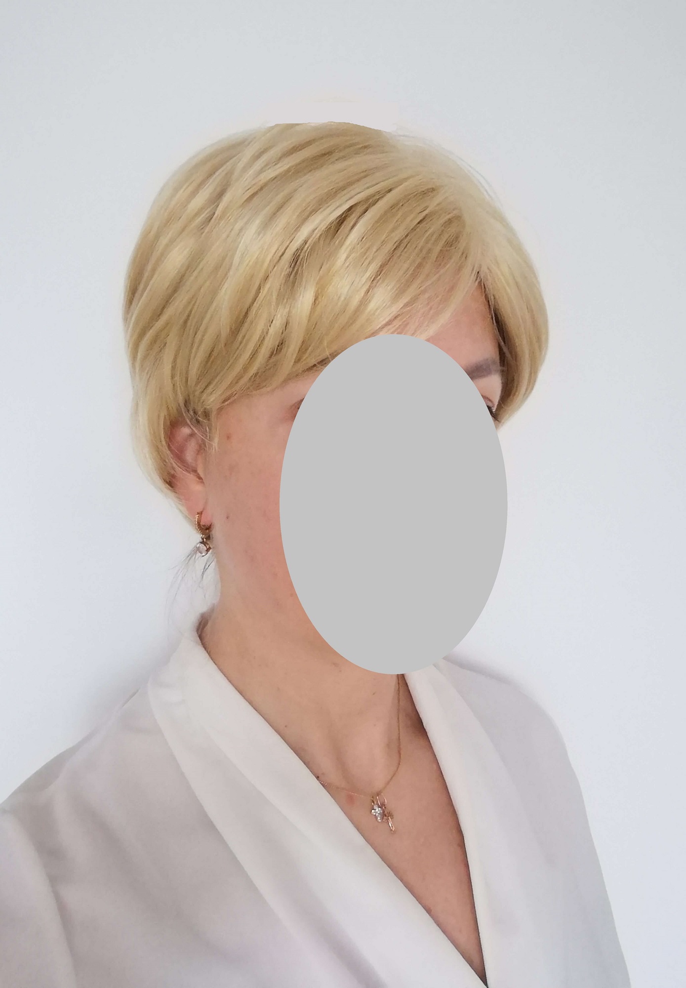 Perukas Nr. HJY10 trumpų plaukų, spalva blond į geltonumą