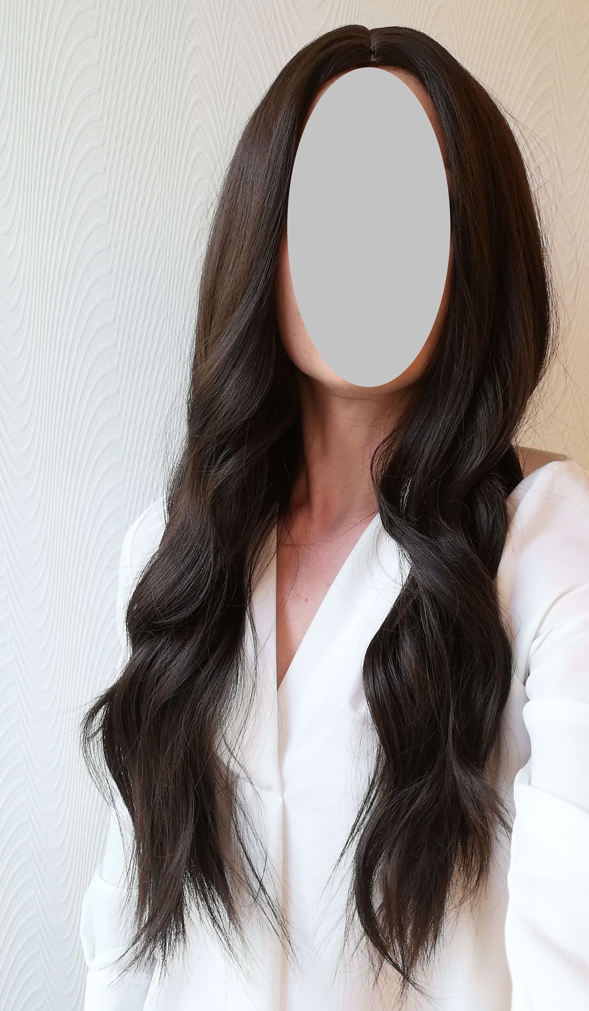 Perukas Nr. 179(4) tamsiai rudas, banguotas, ilgis 70cm