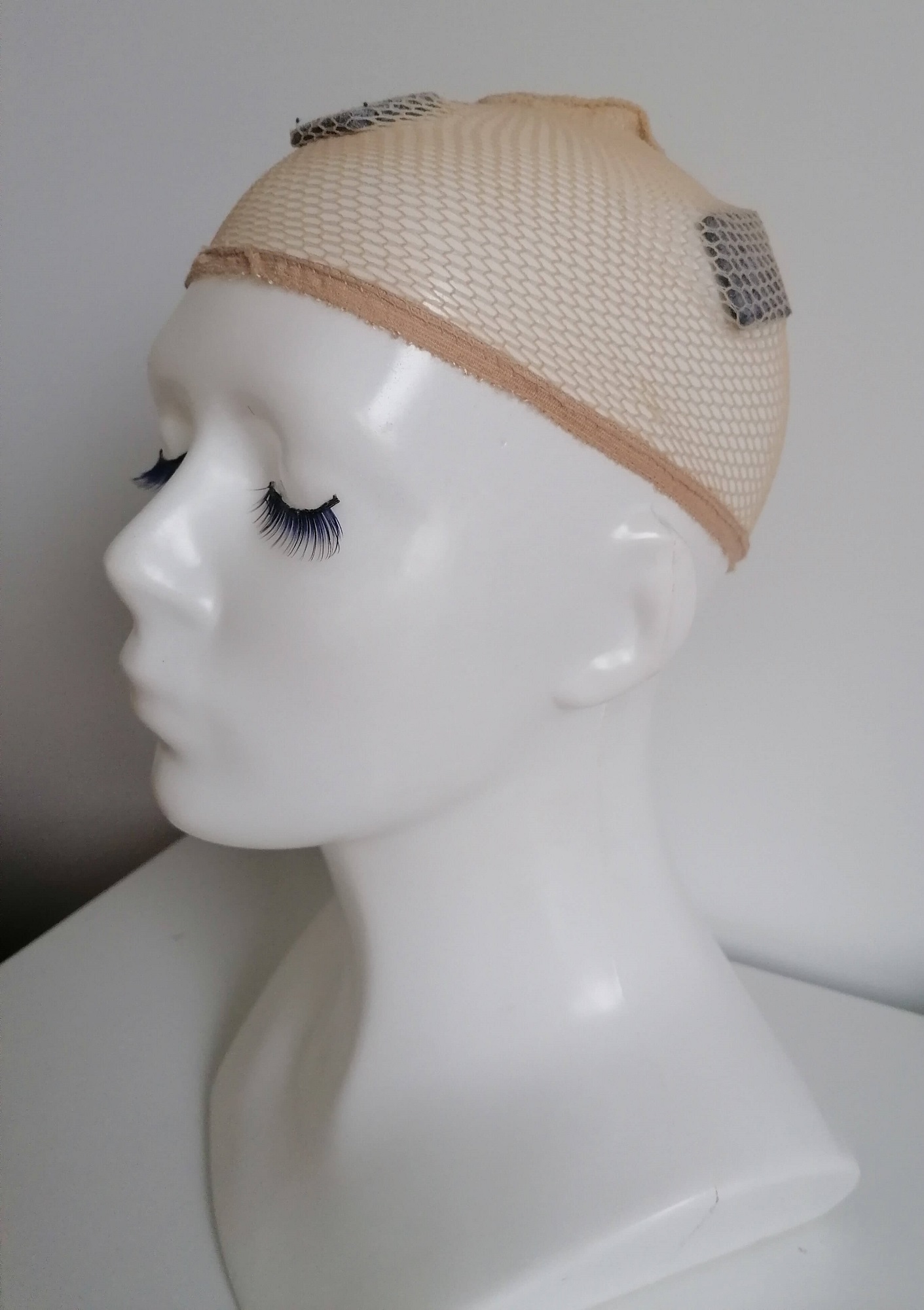 Peruko kepuraitė-tinkliukas (kūno spalvos)