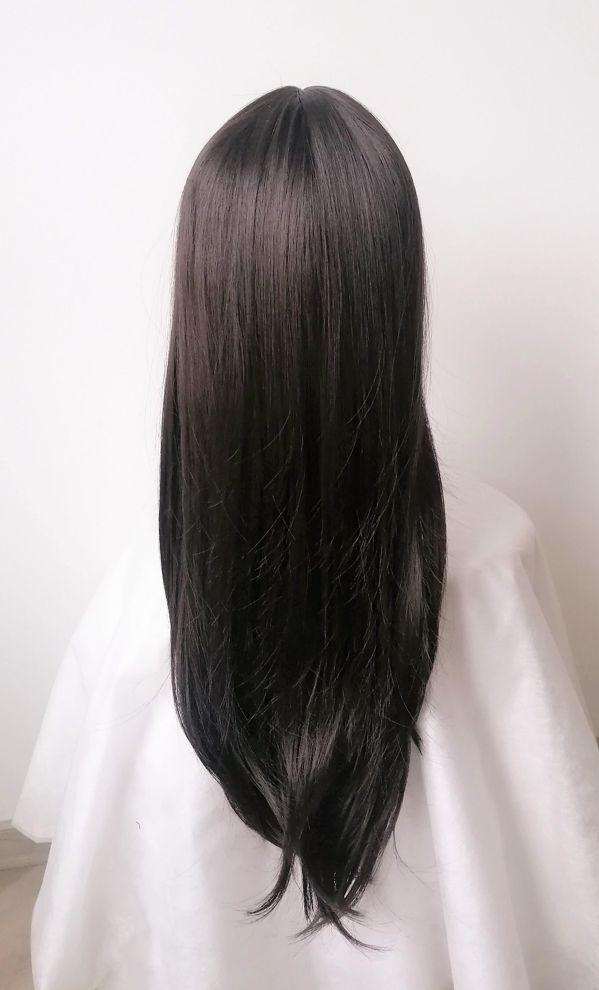 Perukas Nr. 1330 tamsiai rudas, ilgis 70cm