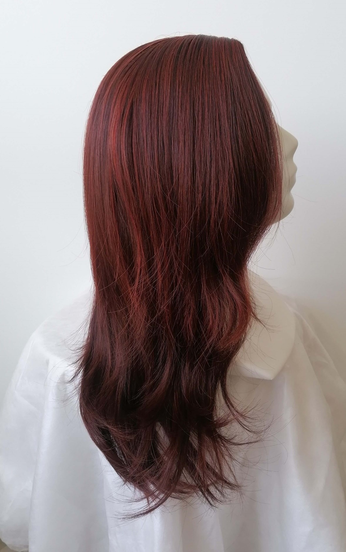 Perukas Nr. 1002(2) bordo spalva, ilgis 55cm