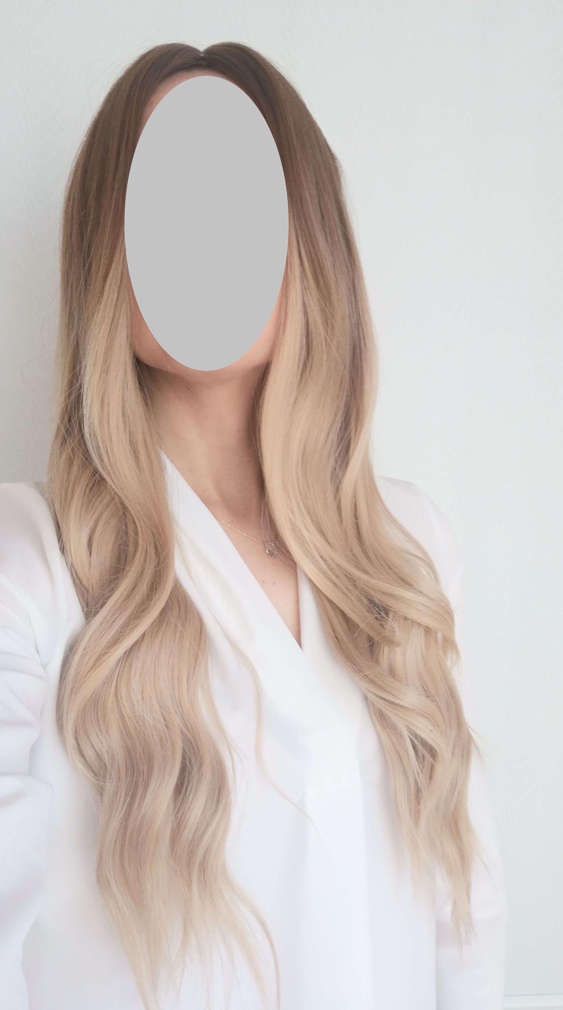 Perukas Nr. 289 su kirpčiukais, tamsintas viršugalvis, ilgis 70cm