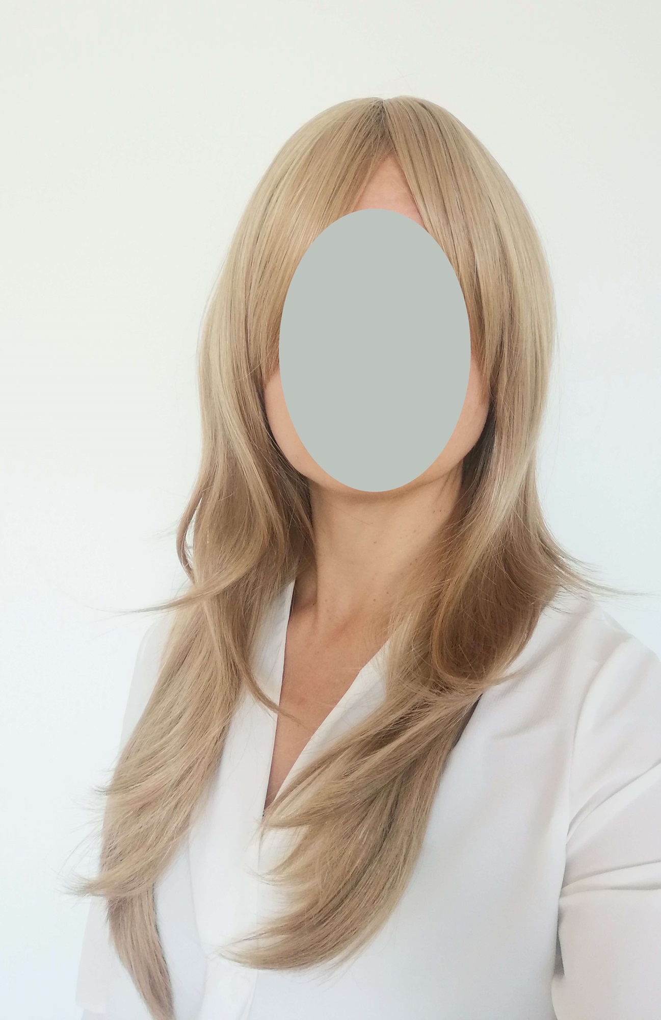Perukas Nr. 259(2) natūrali blond spalva, ilgis 65cm