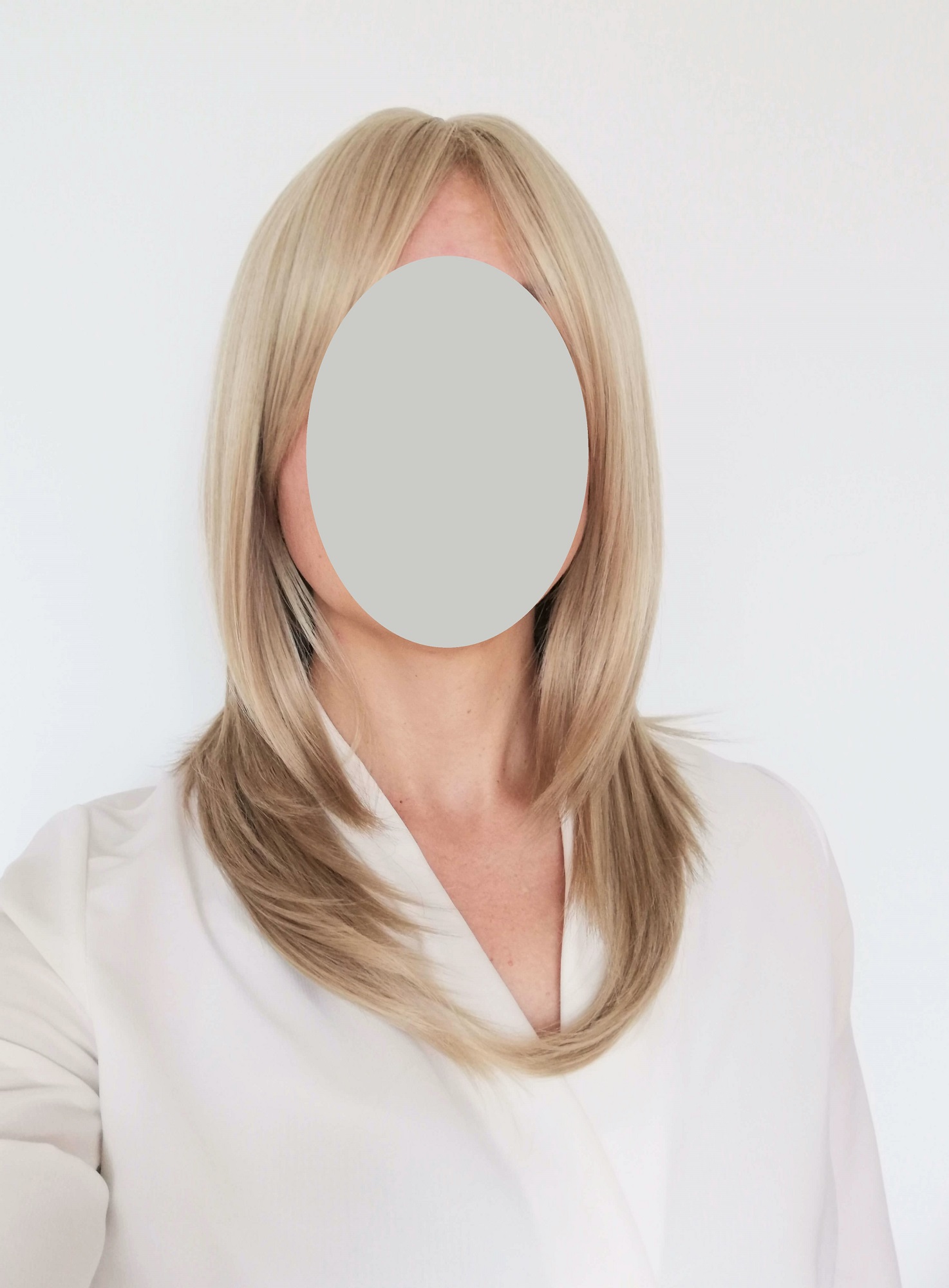 Perukas Nr. 1040(1) natūrali blond spalva, ilgis 50cm