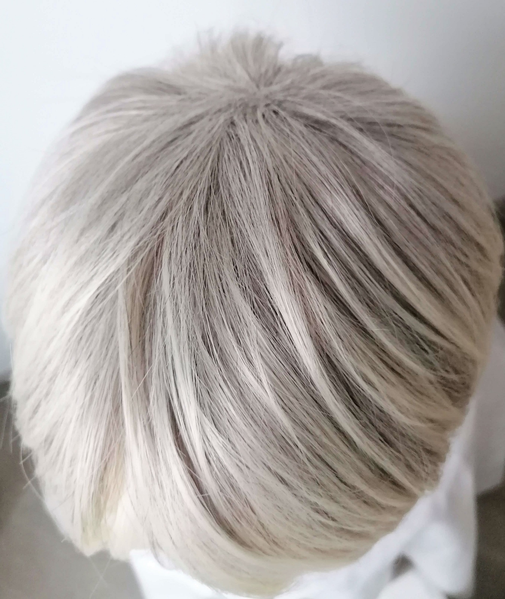 Perukas Nr. 395 trumpų plaukų, blond spalva