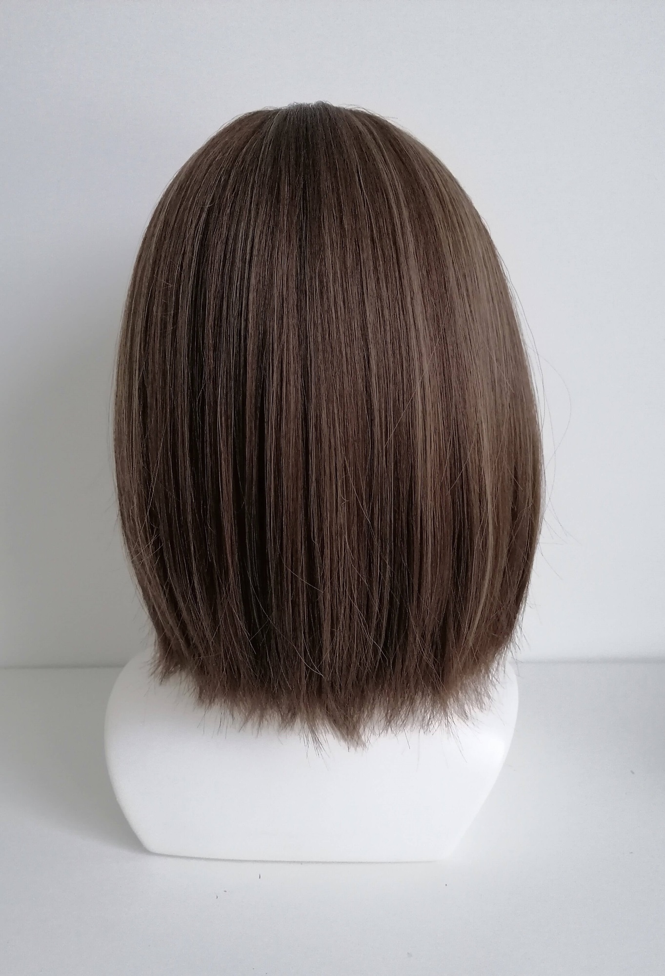 Perukas Nr. 1031(1) tamsiai rudas kare, ilgis 32cm