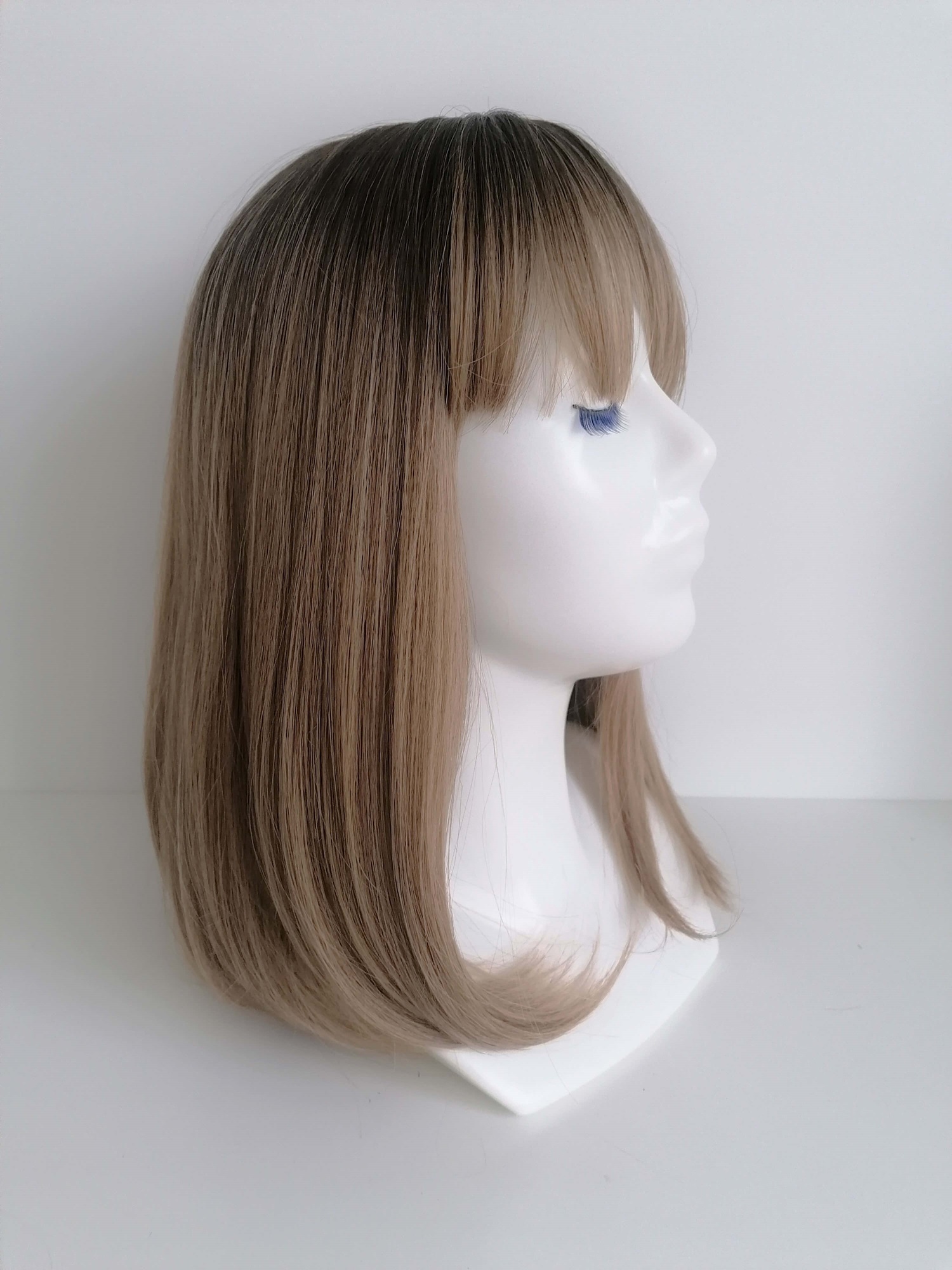 Perukas Nr. 6082(1) natūrali ruda spalva, ilgis 40cm