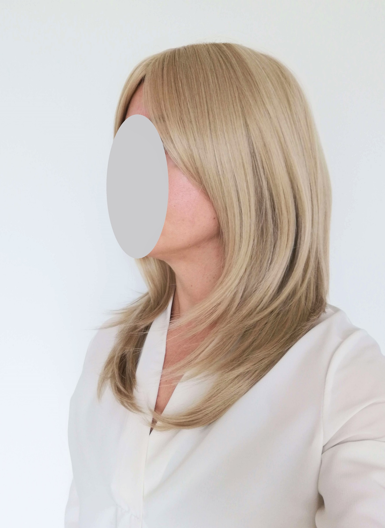 Perukas Nr. 1040(1) natūrali blond spalva, ilgis 50cm