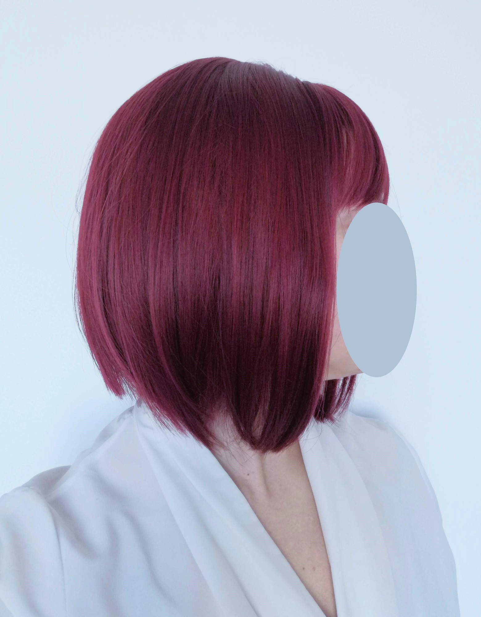 Perukas Nr. 2071(1) kare kirpimas, bordo spalva, ilgis 33cm