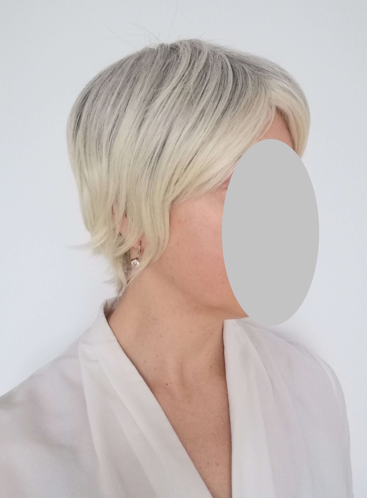 Perukas Nr. 395 trumpų plaukų, blond spalva