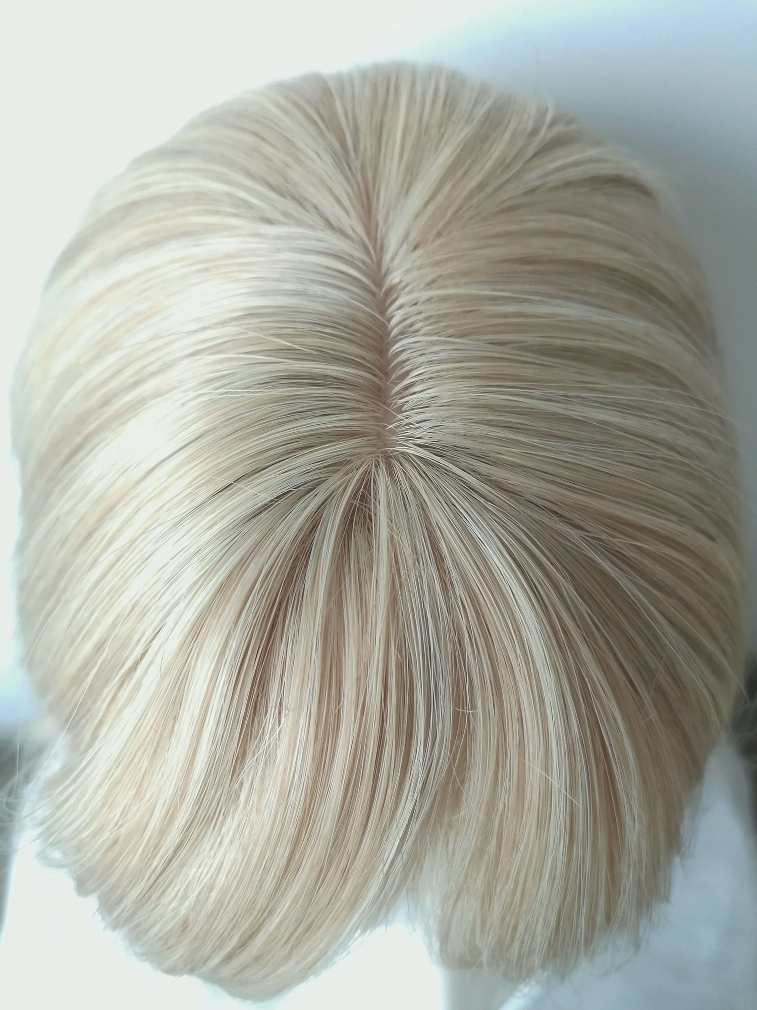Perukas Nr. 5038(1) blond su kirpčiukais, ilgis 70cm