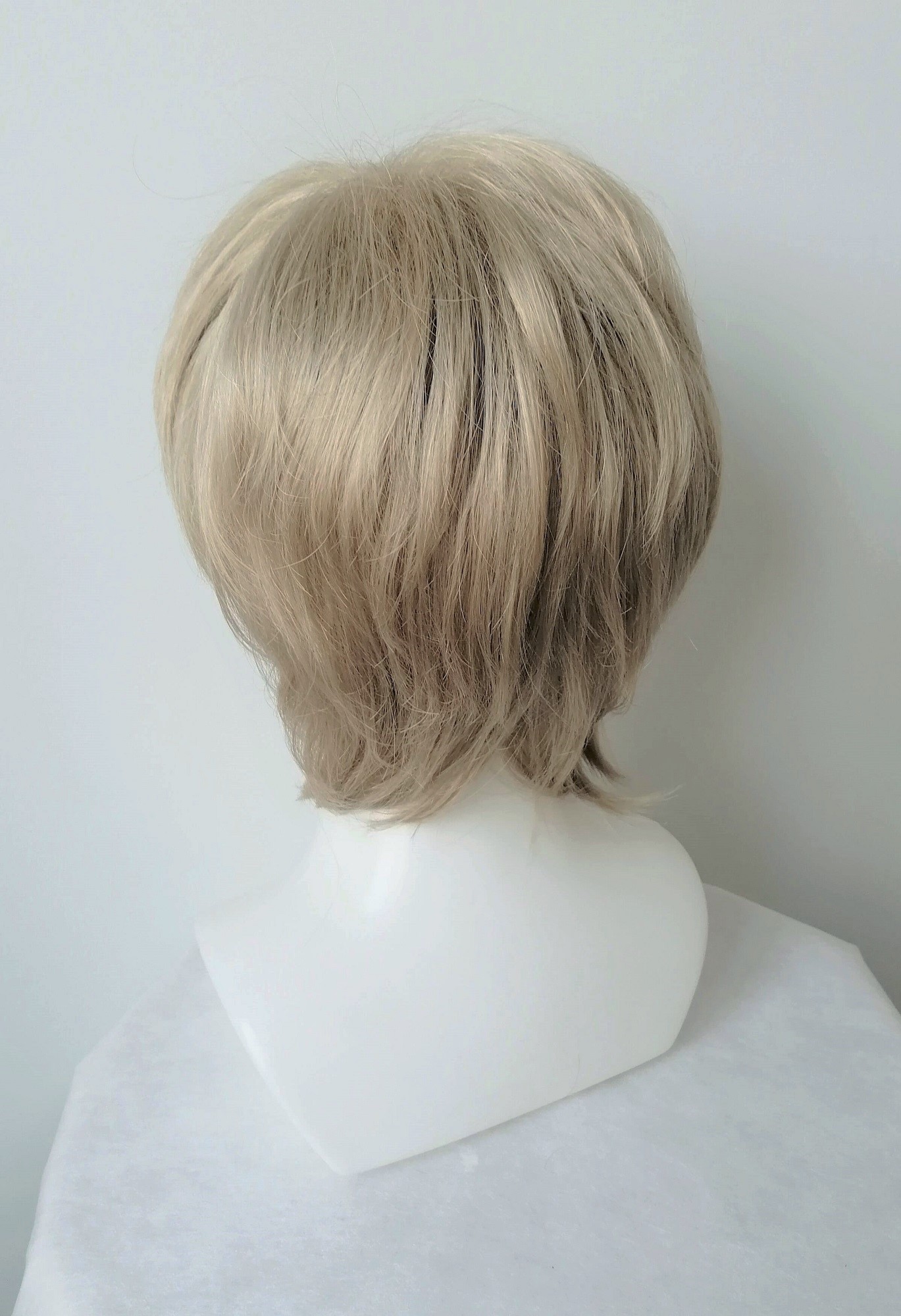 Perukas Nr. 24 trumpų plaukų, natūrali blond spalva