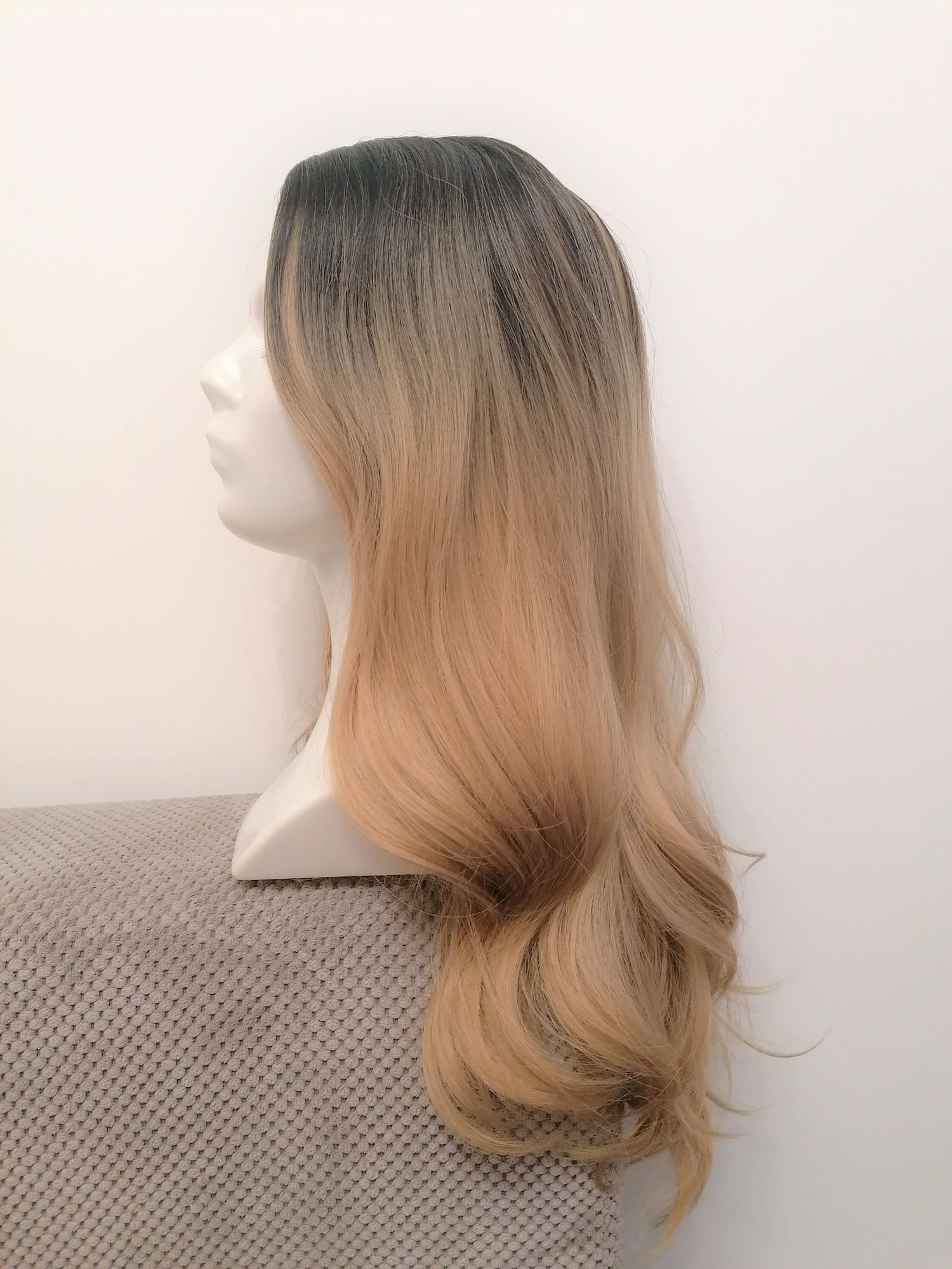 Perukas Nr. 017 ombre persikinės spalvos, ilgis 70cm