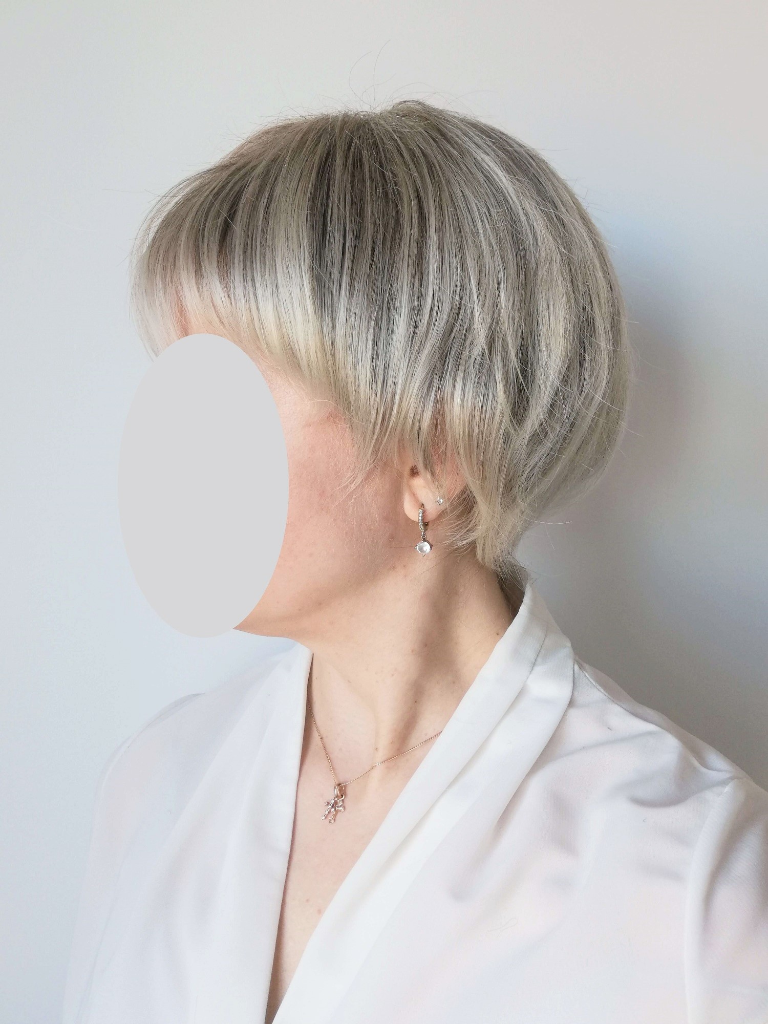 Perukas Nr. R10-26 (RG9713) natūrali spalva su blond sruogomis