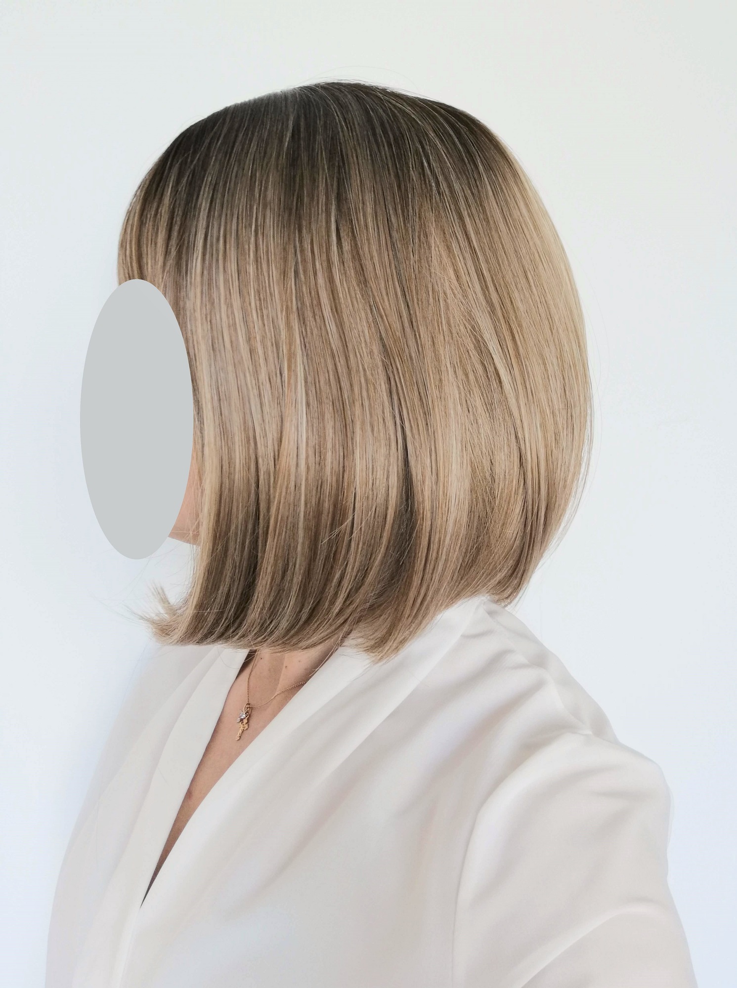 Perukas Nr. 191(1) natūrali spalva, kare kirpimas, ilgis 35cm