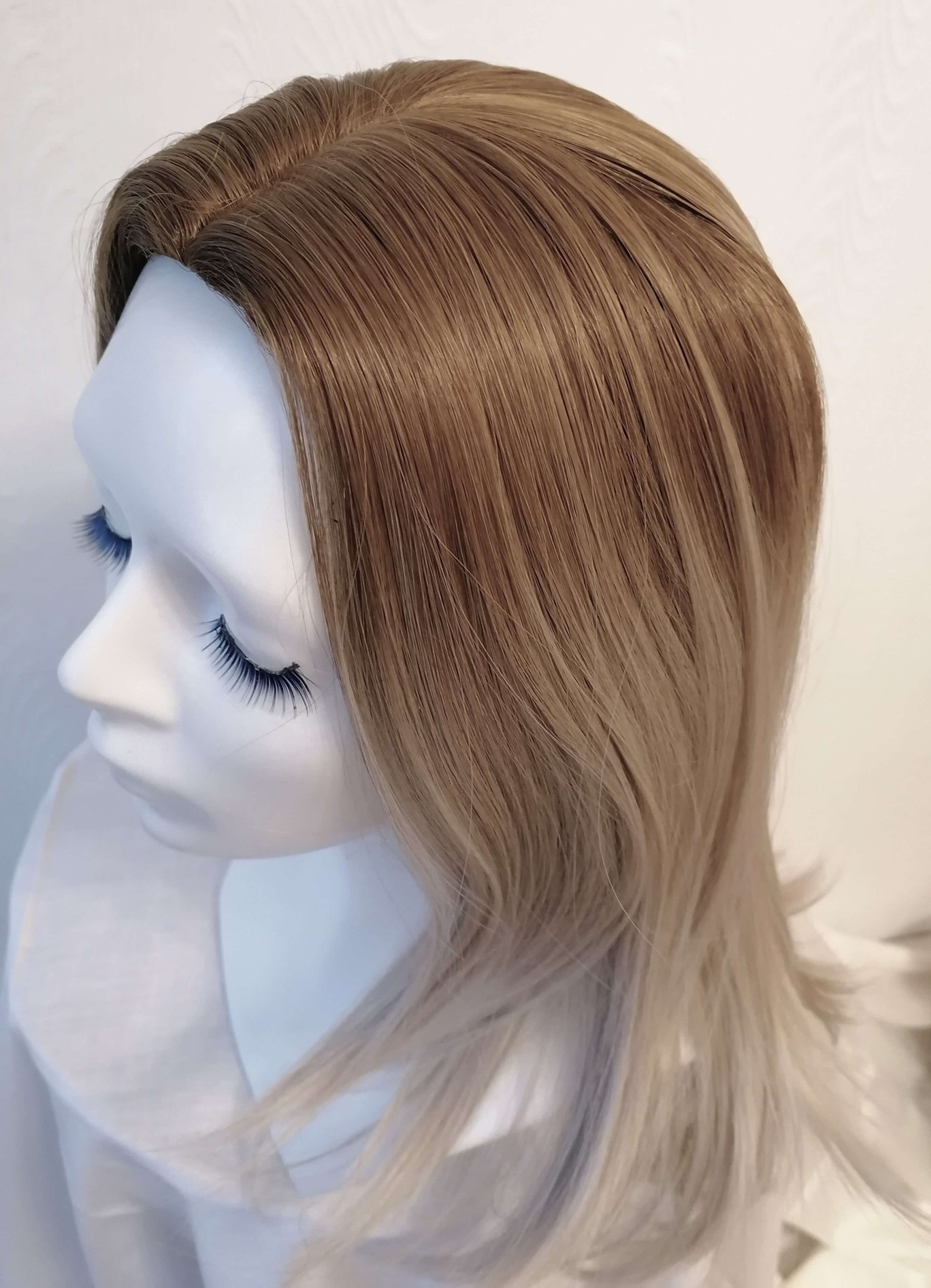 Perukas Nr. 293 papilkintas blond ombre, ilgis 40cm