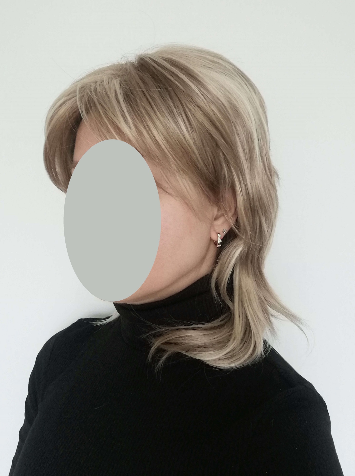 Perukas Nr. H16D613 vilko kirpimas, natūrali spalva, ilgis 43cm