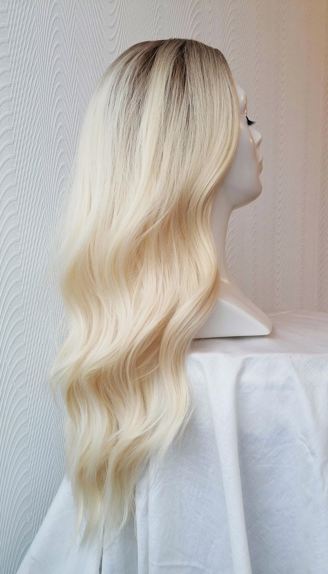 Perukas Nr. 179(11) blond spalva, ombre, ilgis 70cm
