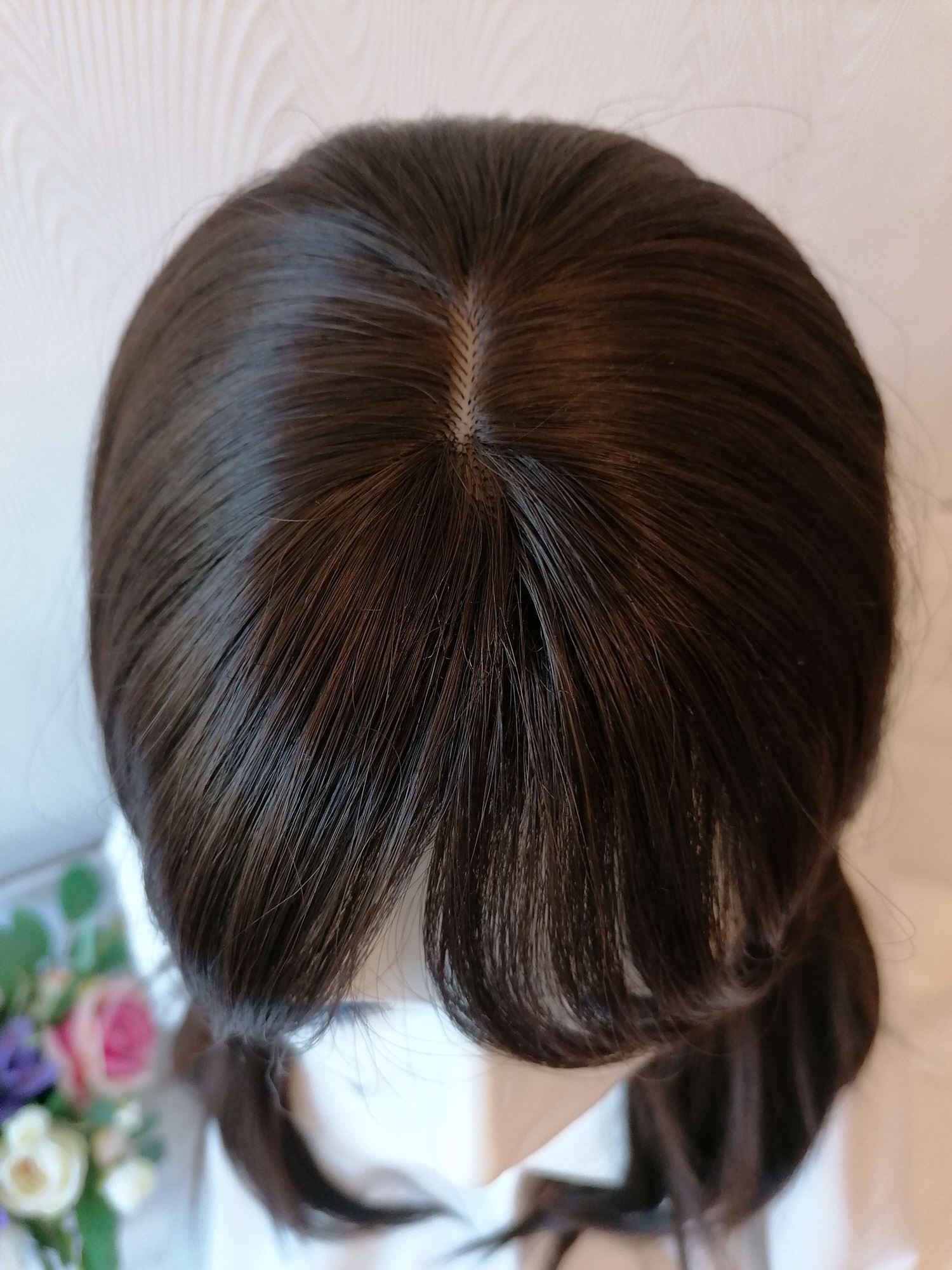 Perukas Nr. 259(8) tamsiai rudas, su kirpčiukais, ilgis 65cm