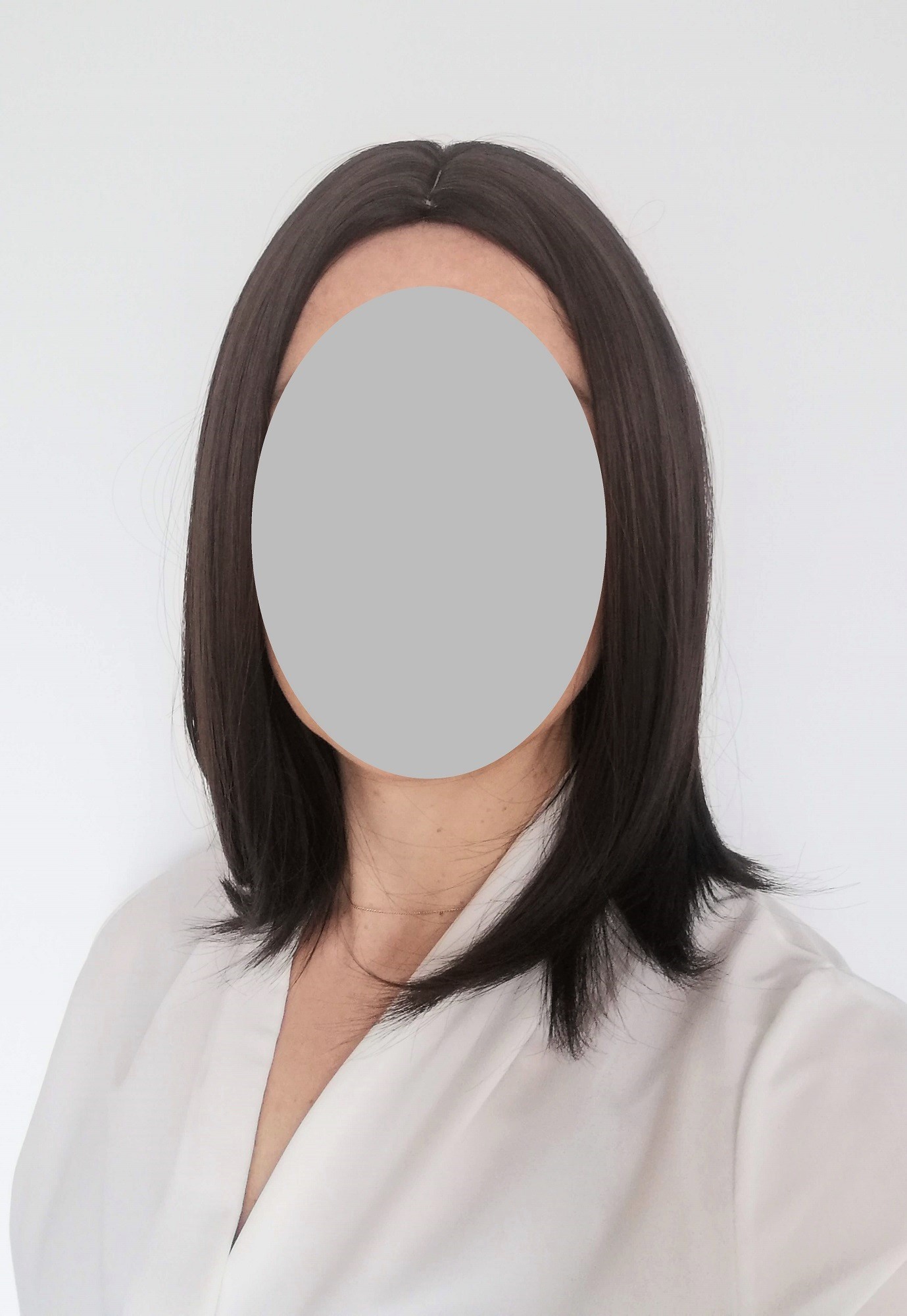 Perukas Nr. 1016(1) tamsiai rudas kare be kirpčiukų, ilgis 38cm