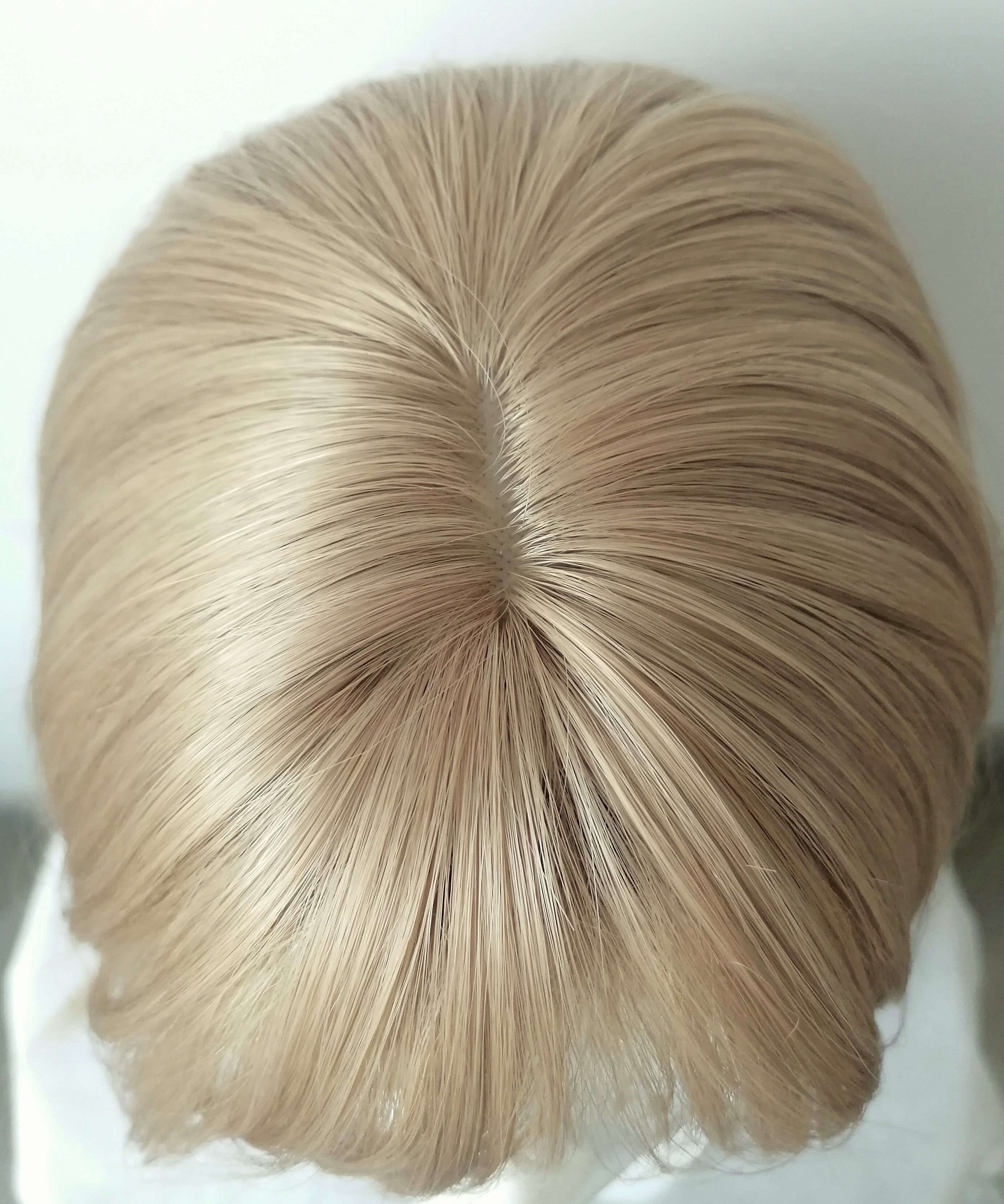 Perukas Nr. 259(2) natūrali blond spalva, ilgis 65cm