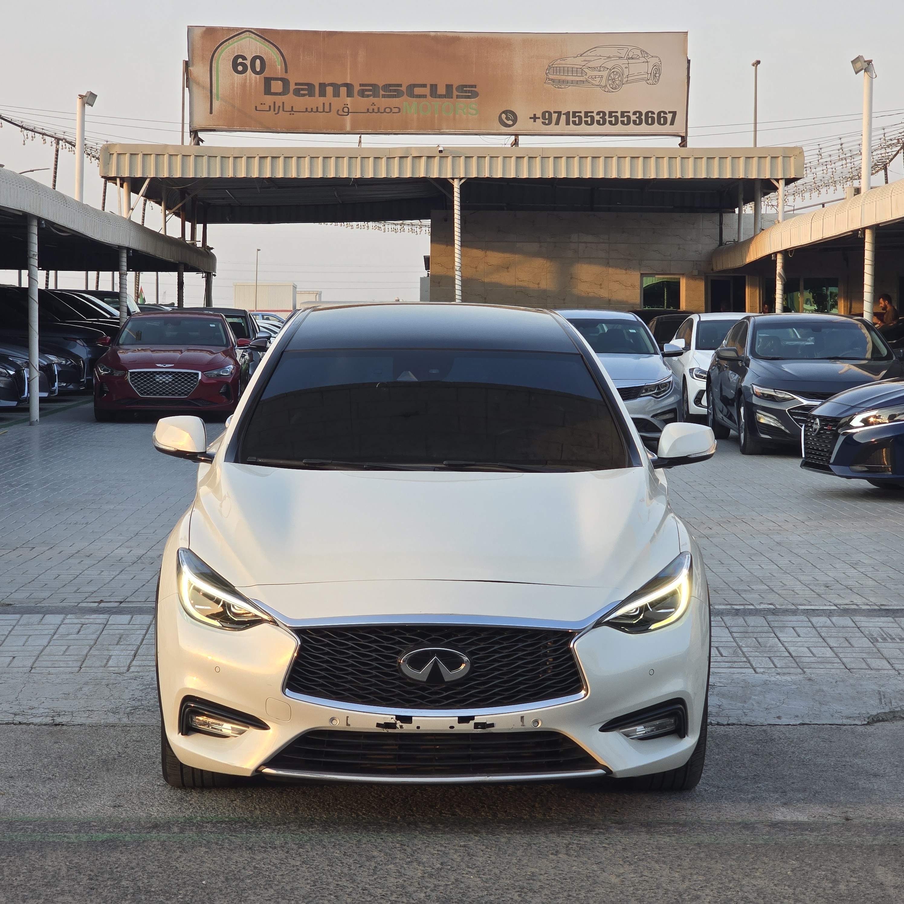 INFINITI Q30