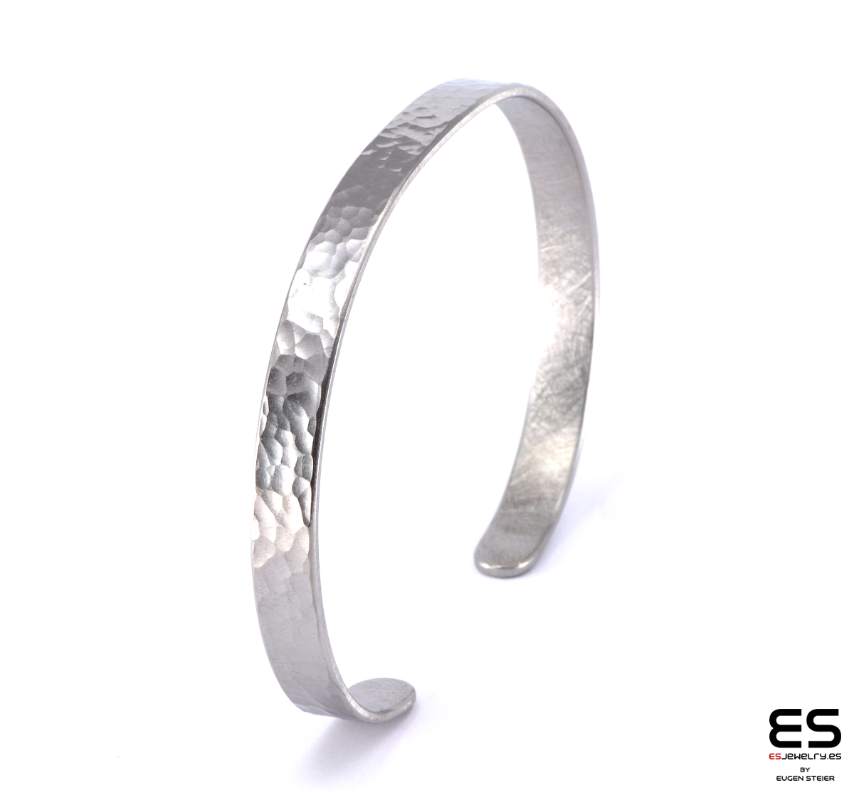 Titanium Cuff Bracelet - 7 mm wide