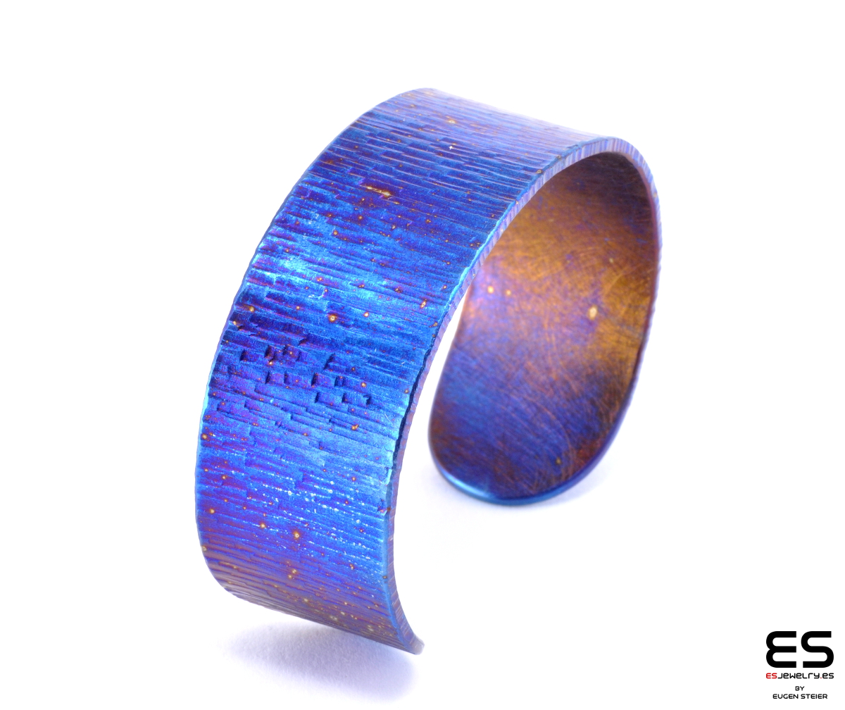 Titanium Cuff Bracelet - Textured Blue 20 mm wide