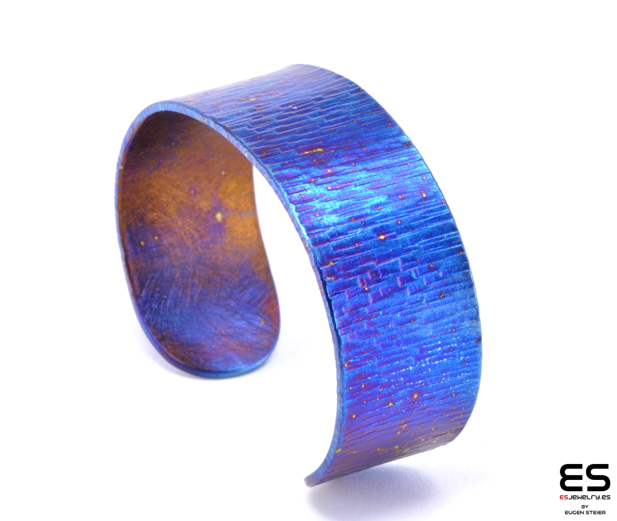 Titanium Cuff Bracelet - Textured Blue 20 mm wide