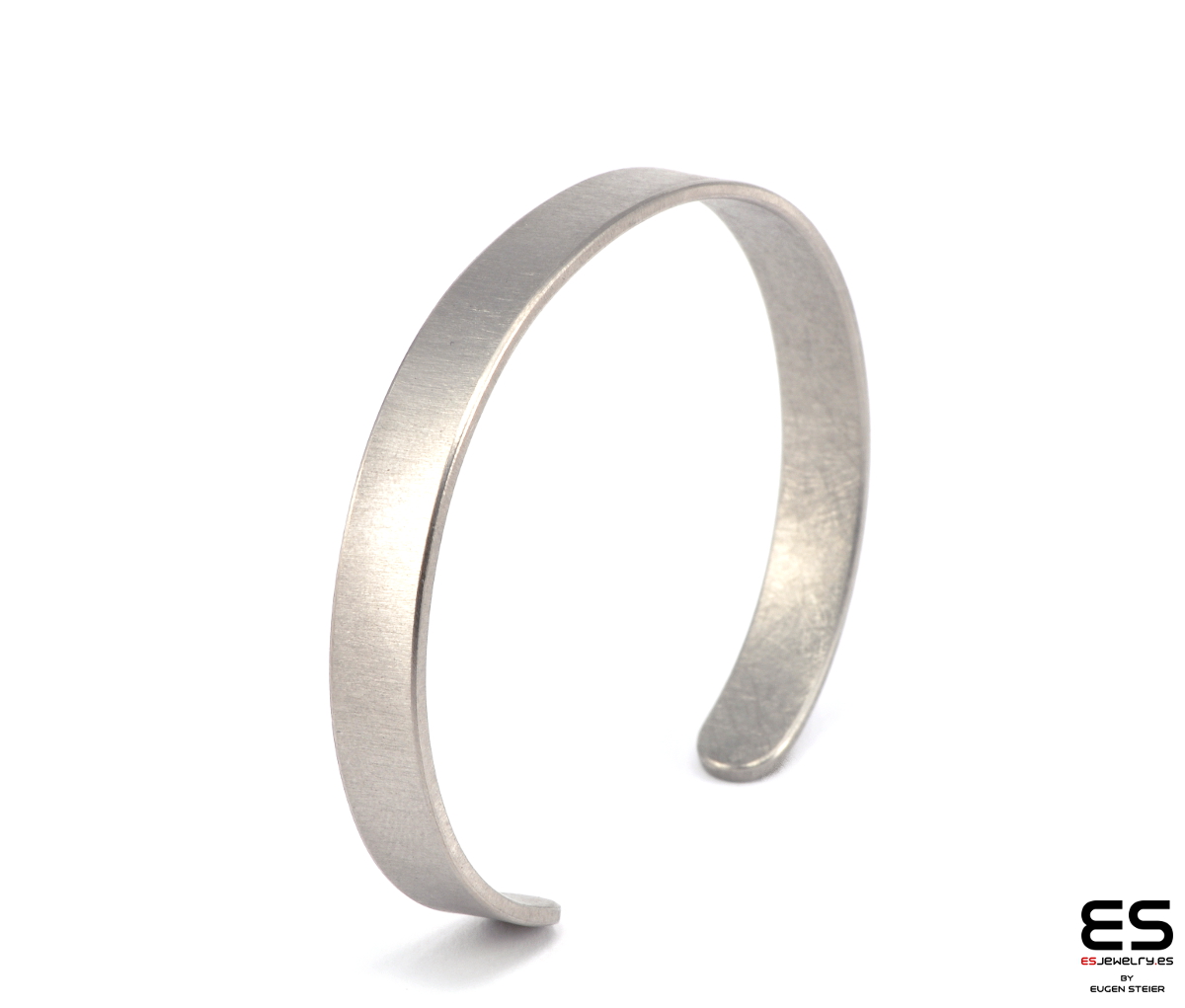Titanium Cuff Bracelet - 7 mm wide brushed
