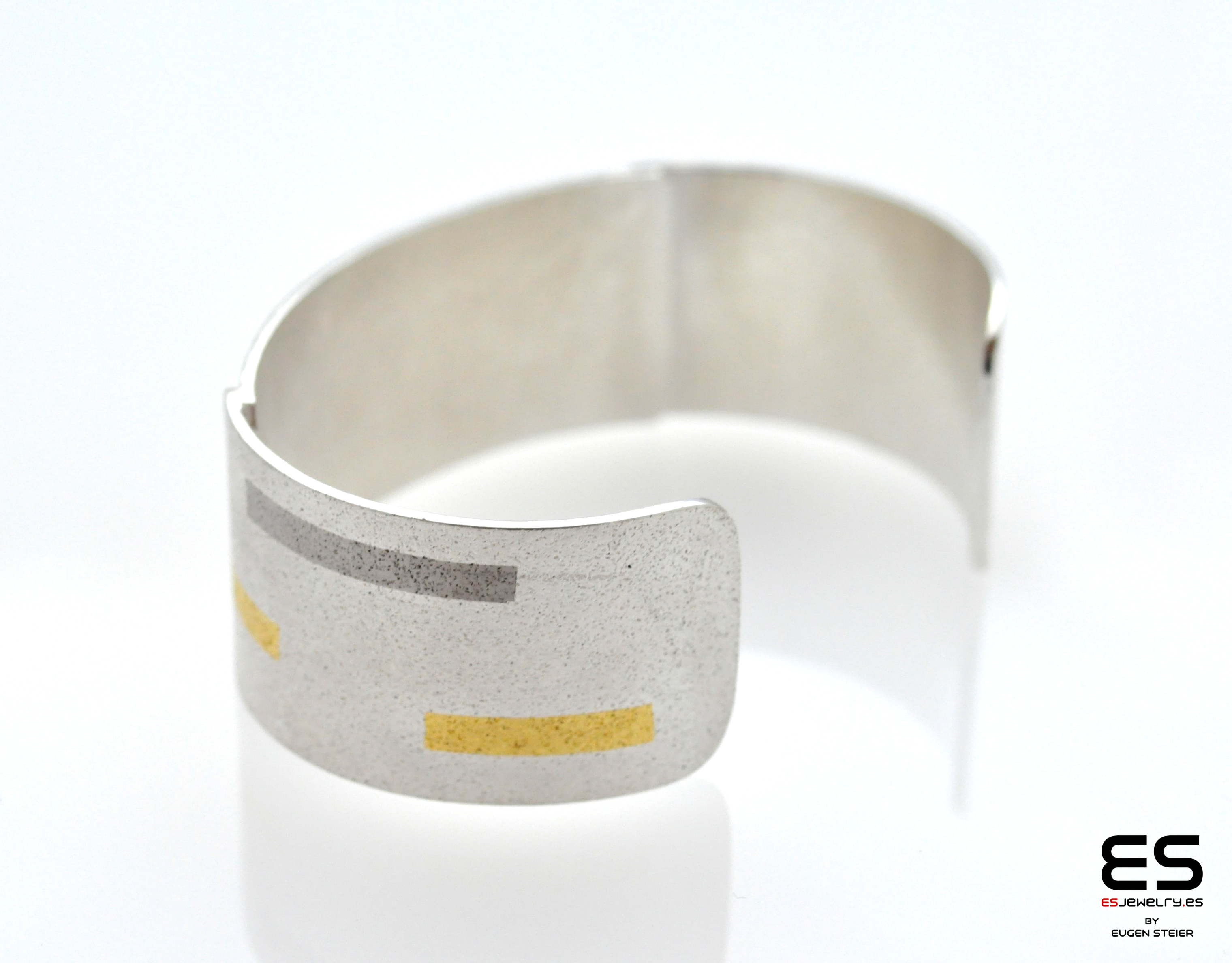 Stylish 24k Gold and Sterling Silver Bracelet