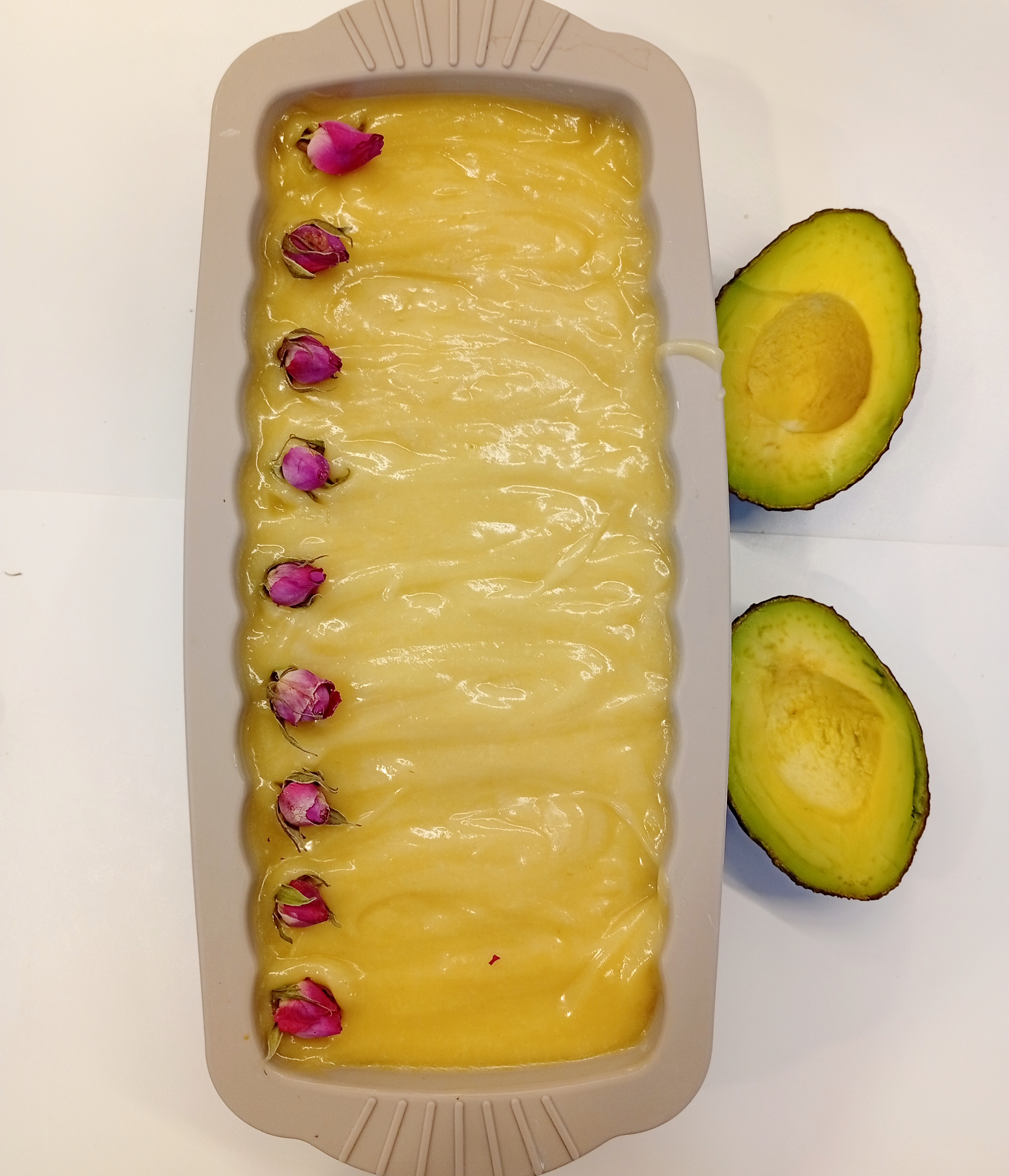 VIDEO PAMOKA: gaminame muilą su 🥑 sunokusiais avokadais