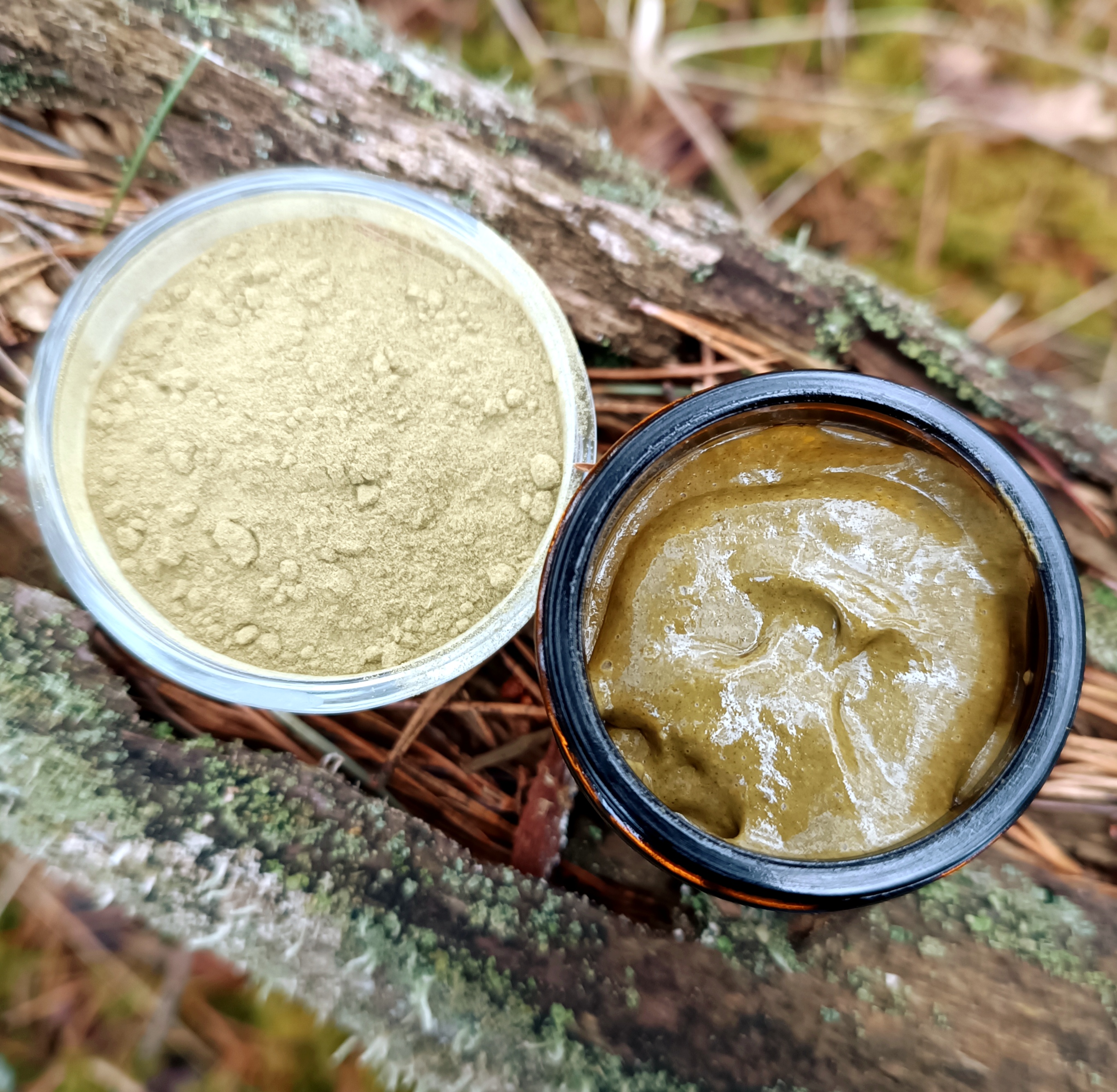 Veido kaukė MORINGA & MATCHA || Maitinanti, nuo uždegimų, tinka odai su spuogais ir paraudonavimais  