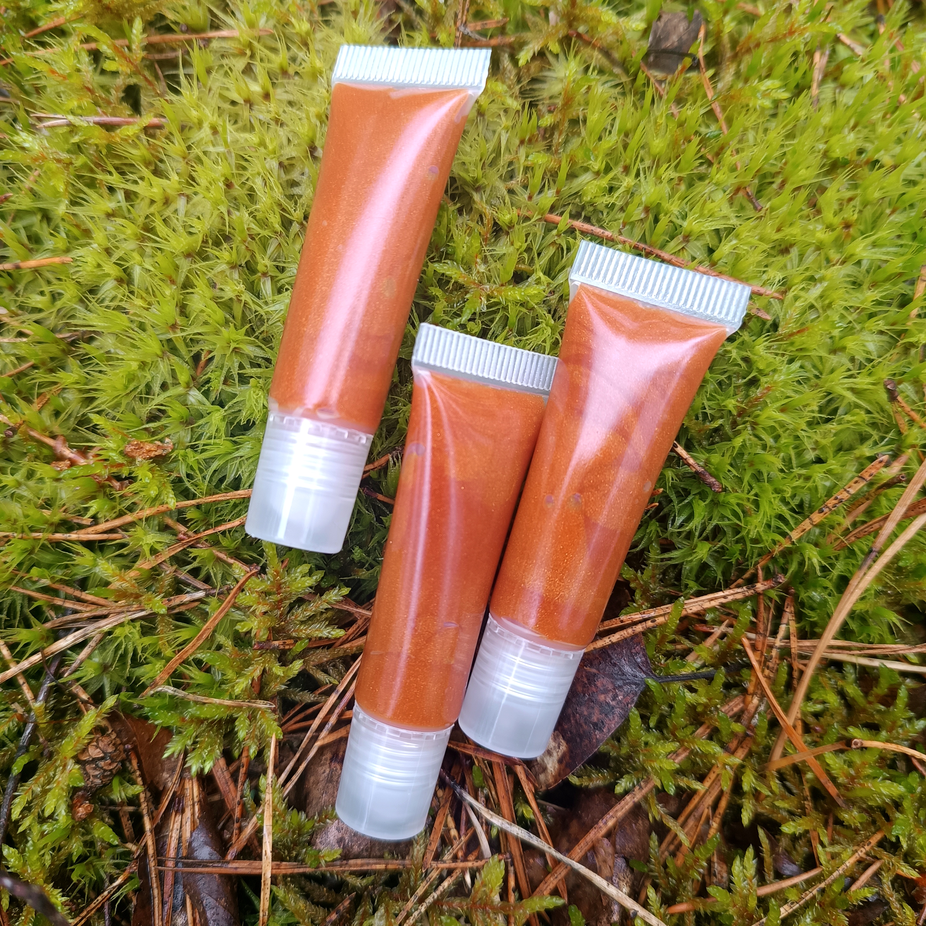 Lūpų blizgis su maitinančiais aliejais "Koralinės svajonės" || Suteikia švelnų oranžinį atspalvį || Tūbelyje 5ml