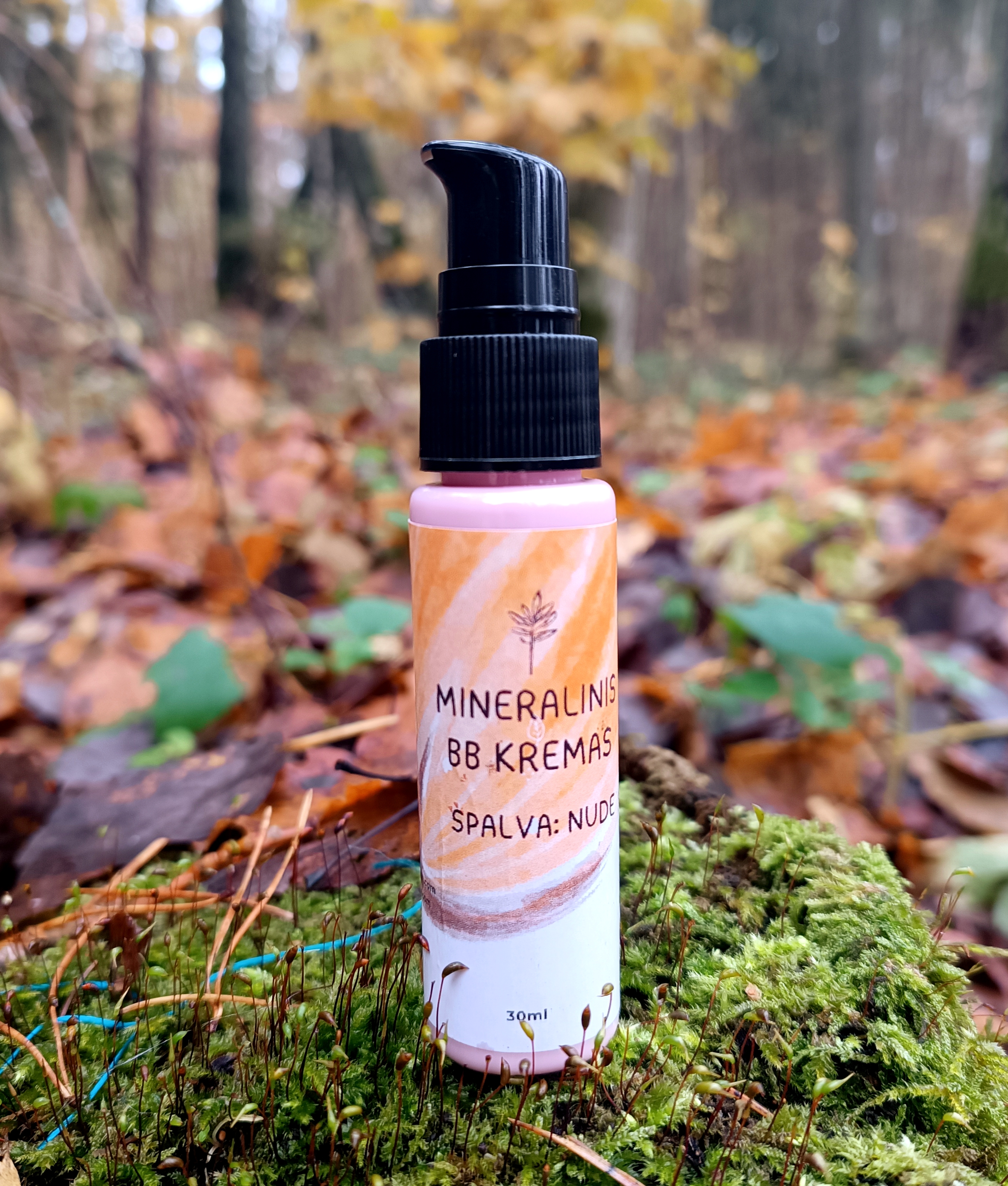 Mineralinis BB kremas, natūralus || Su odą drėkinančiu skvalanu, ir apsauga nuo saulės (SPF 15)