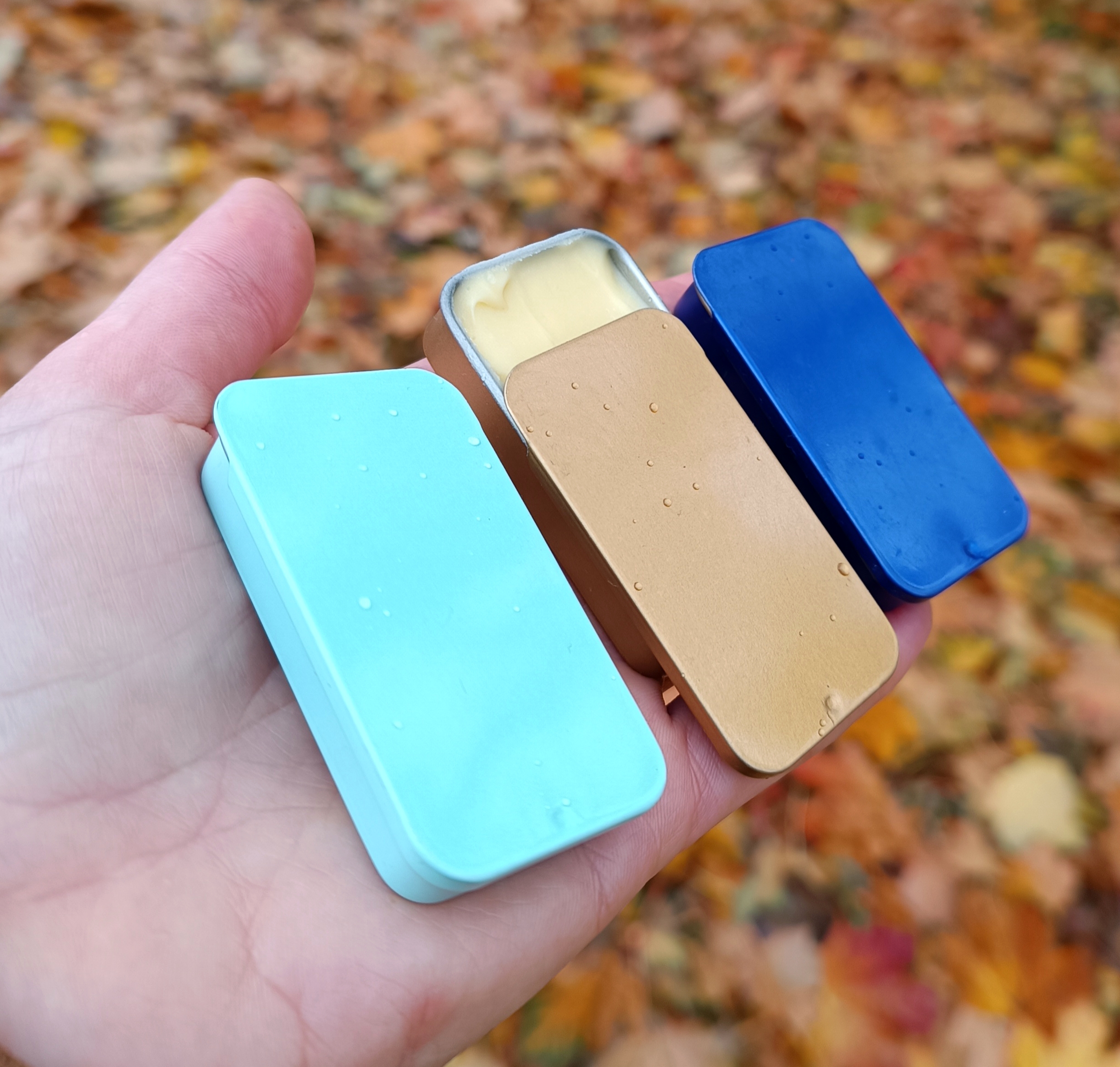 Jam & Jai 🌳 Kūno sviestas "Į GAMTĄ" mažose skardinaitėse 15ml || Telpa į kišenę || Sausai, sutrūkinėjusiai odai, rankoms, pėdoms, alkūnėms