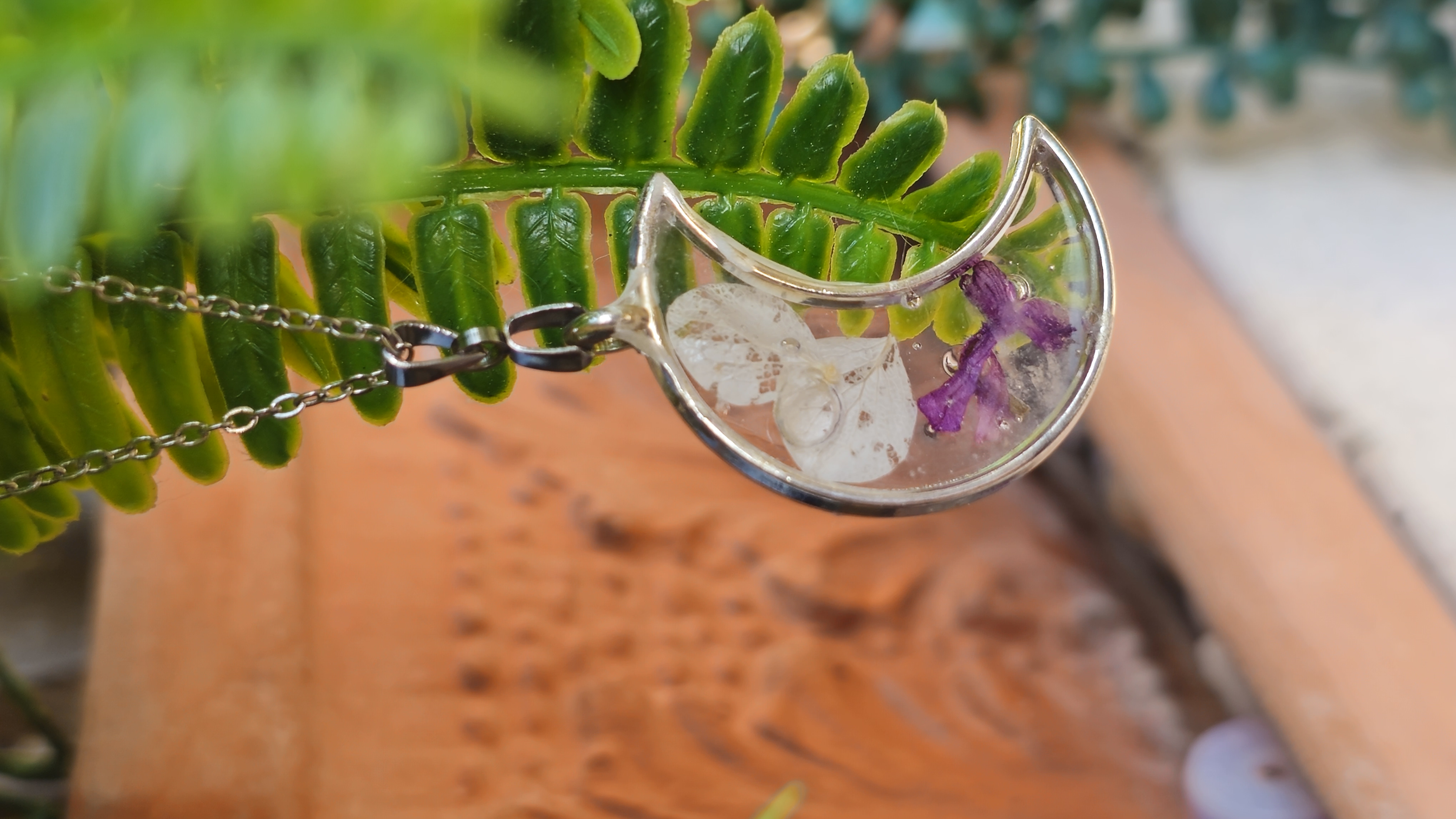 Colgante de media luna