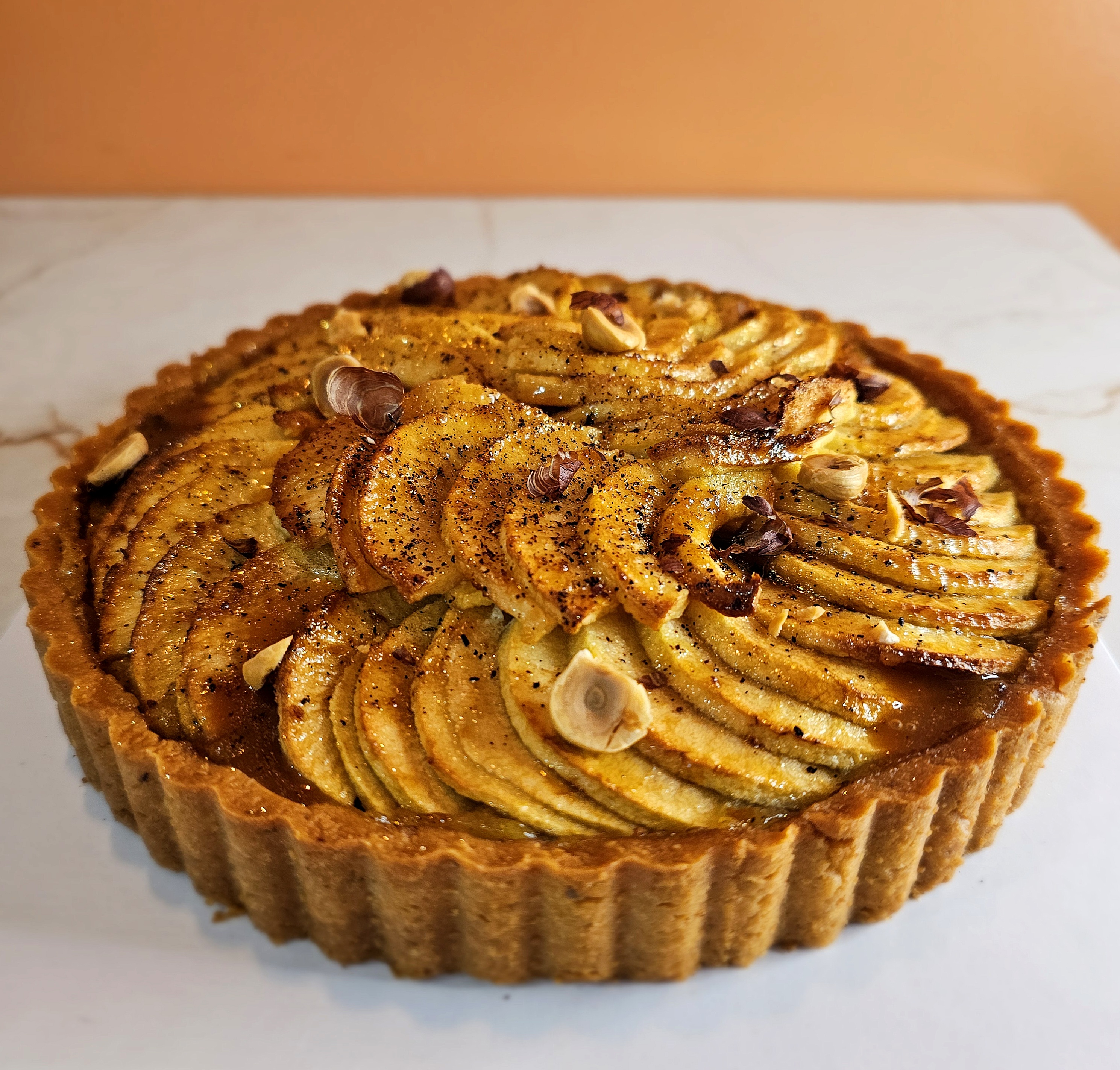 La Tarte Pomme, Caramel, Fruits à coque