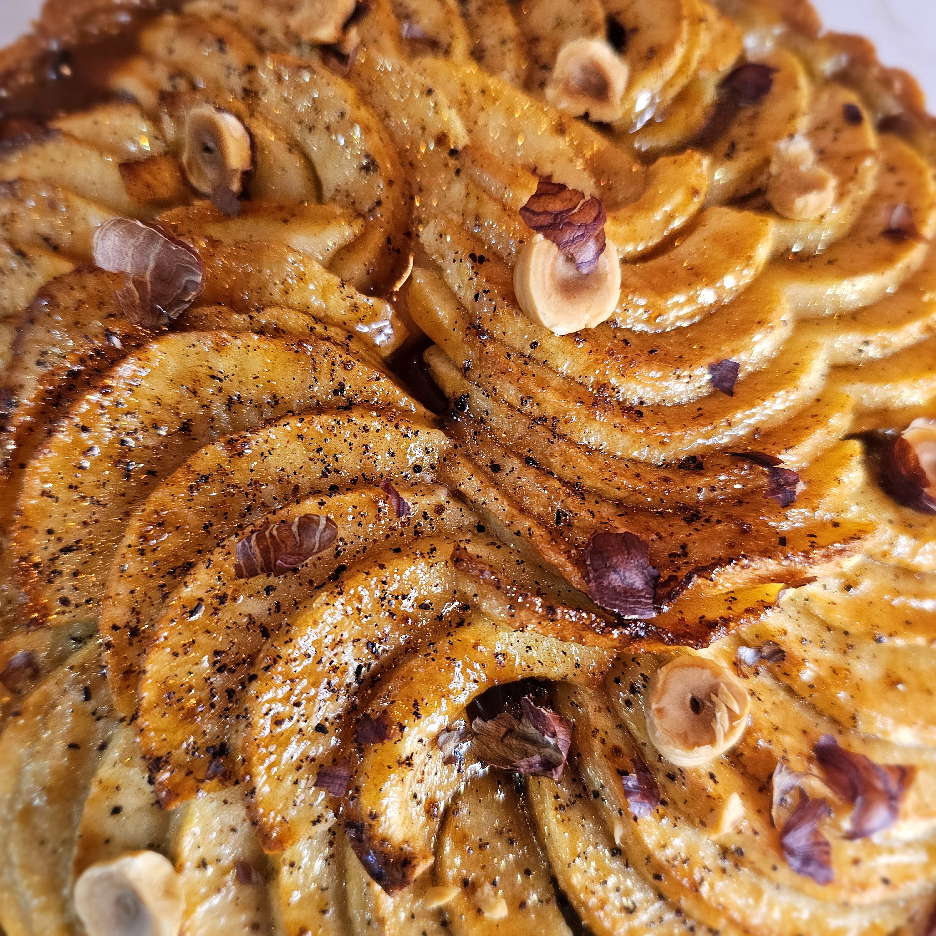 La Tarte Pomme, Caramel, Fruits à coque