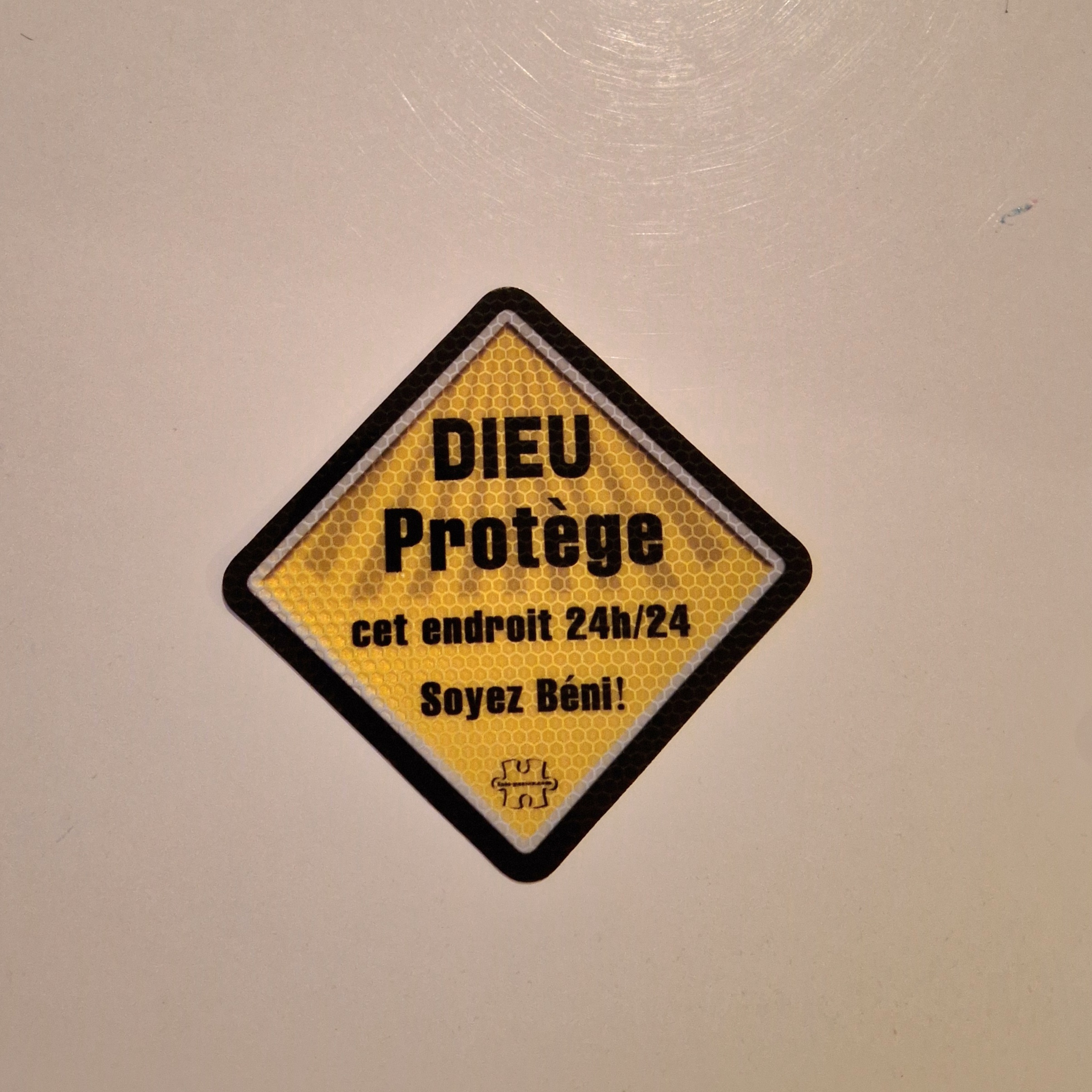 Aimant Dieu Protège
